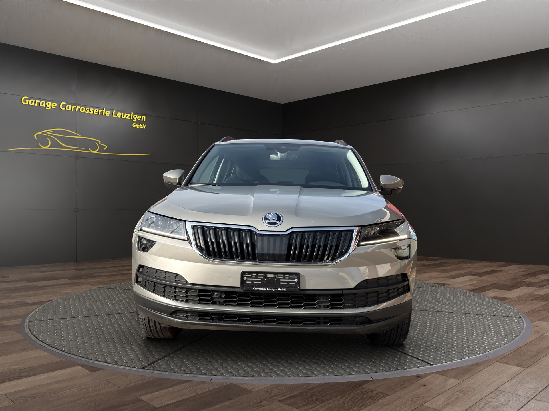 SKODA Karoq 2.0 TDI CR Ambition 4x4 DSG-image-2