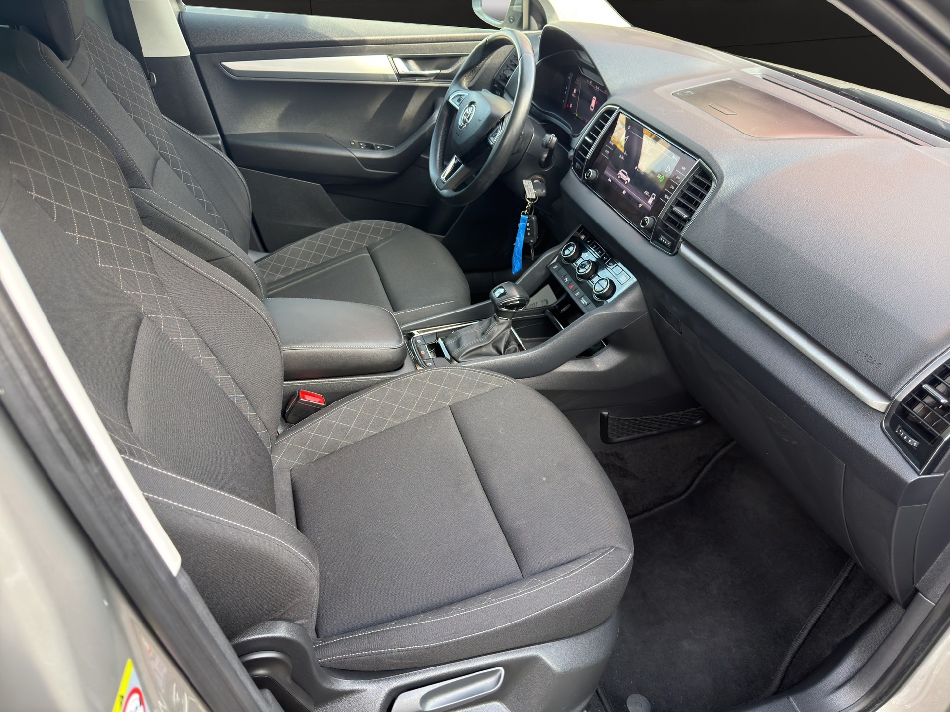 SKODA Karoq 2.0 TDI CR Ambition 4x4 DSG-image-14