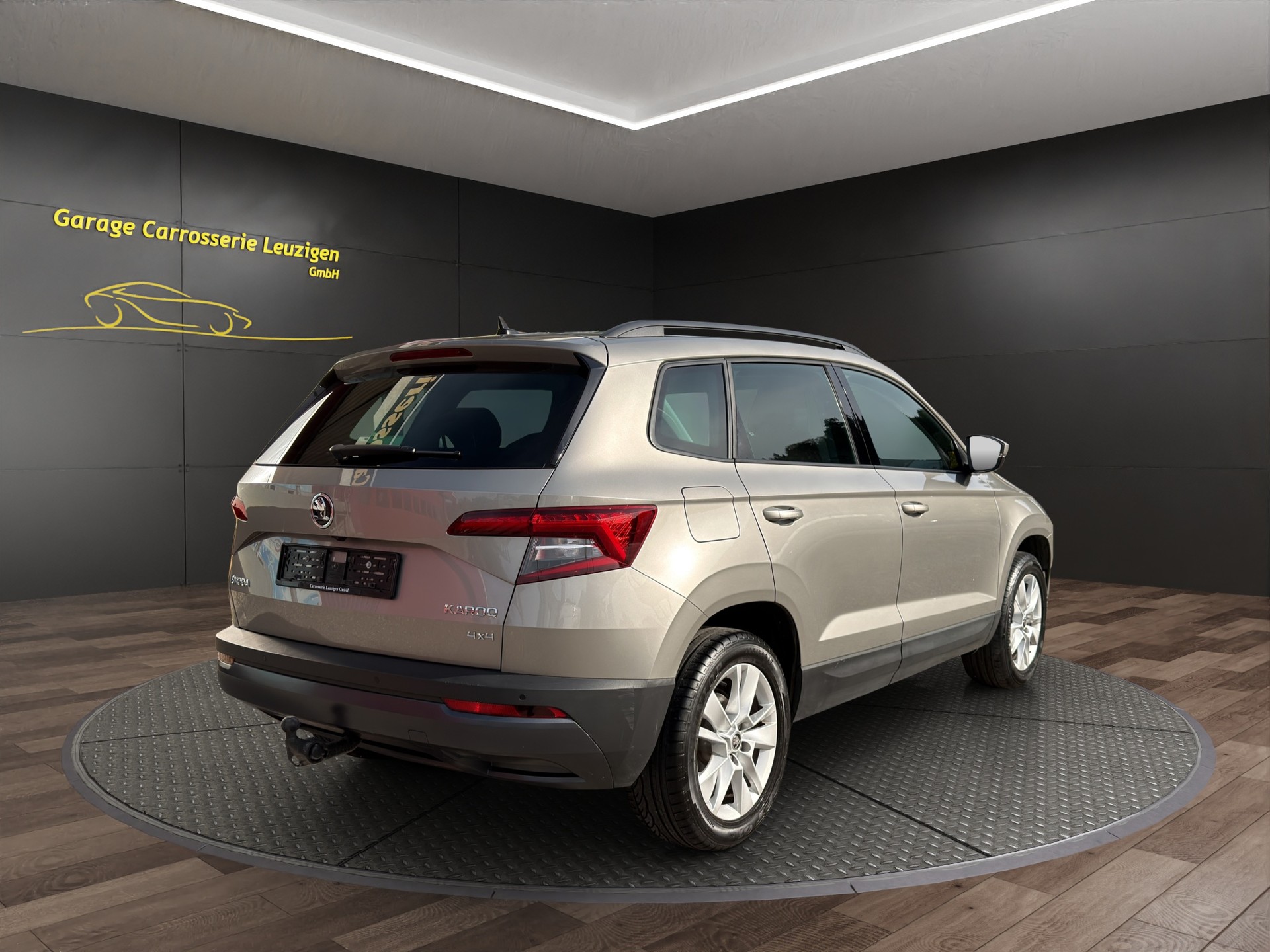 SKODA Karoq 2.0 TDI CR Ambition 4x4 DSG-image-4