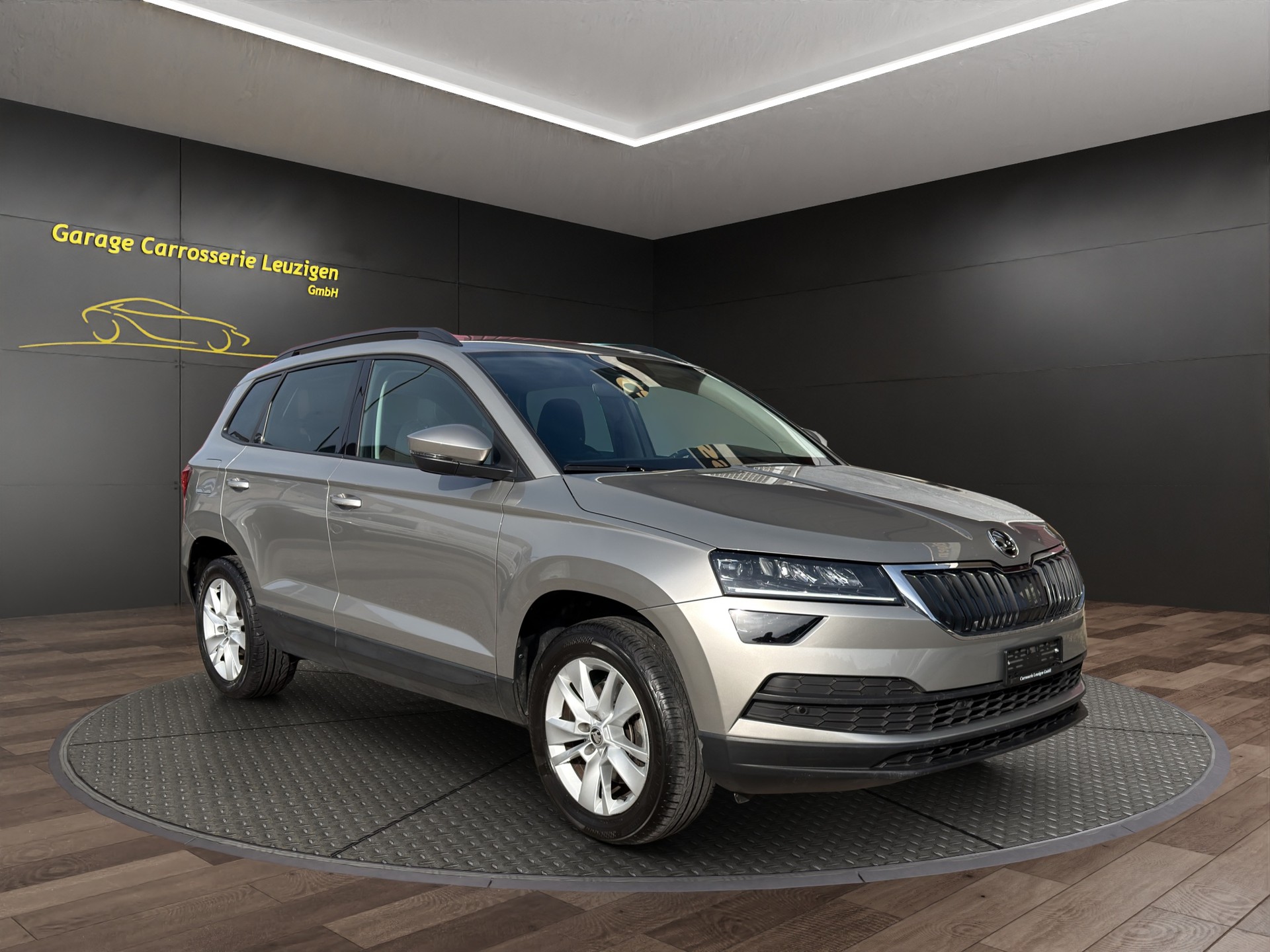 SKODA Karoq 2.0 TDI CR Ambition 4x4 DSG-image-0
