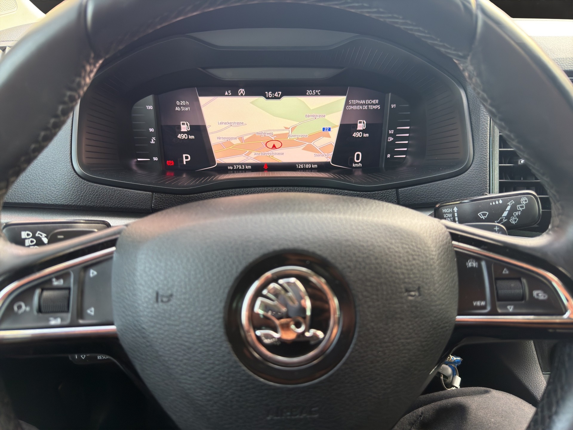SKODA Karoq 2.0 TDI CR Ambition 4x4 DSG-image-12
