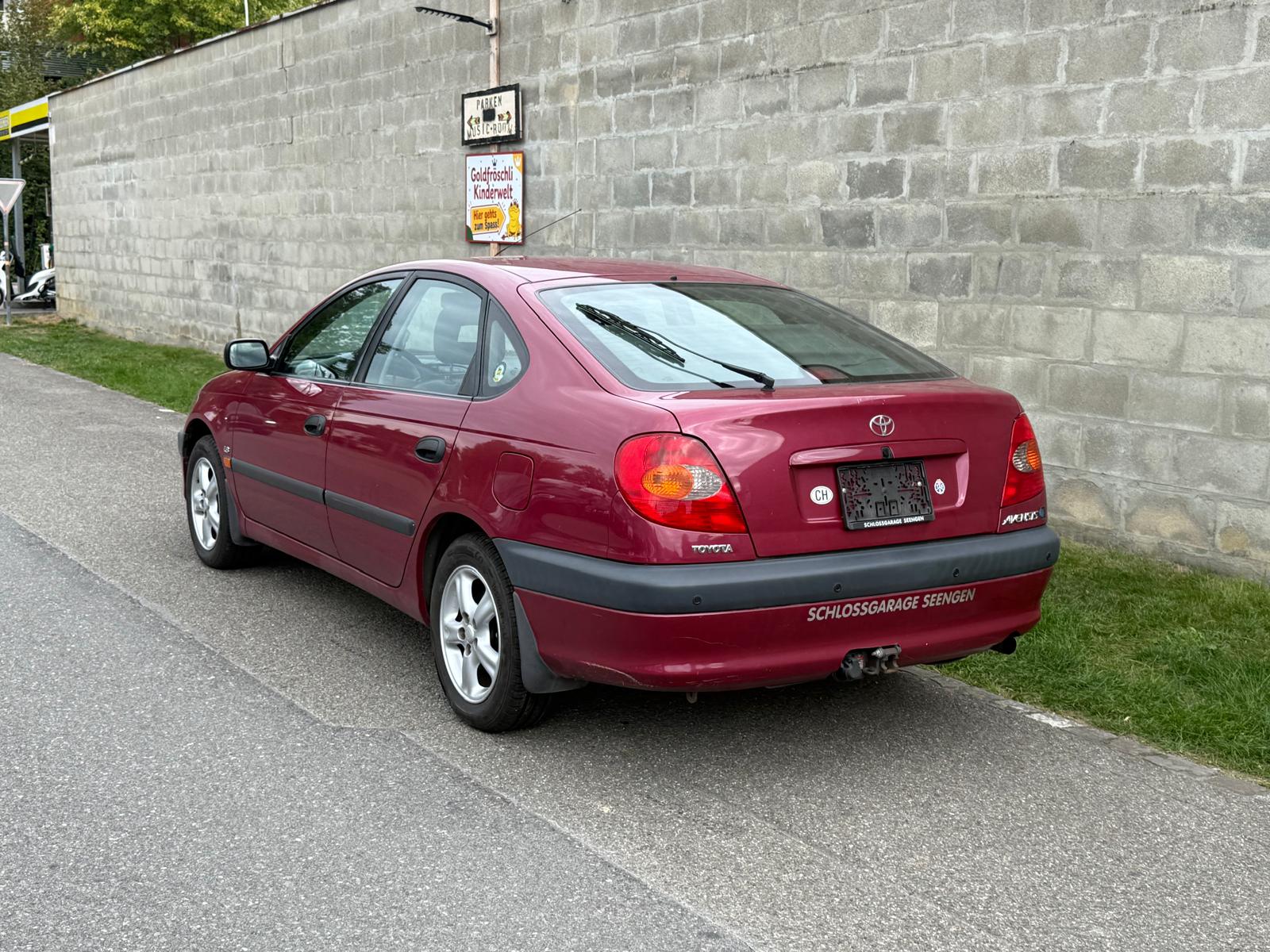 TOYOTA Avensis 1.8 LineaTerra Liftback-image-2