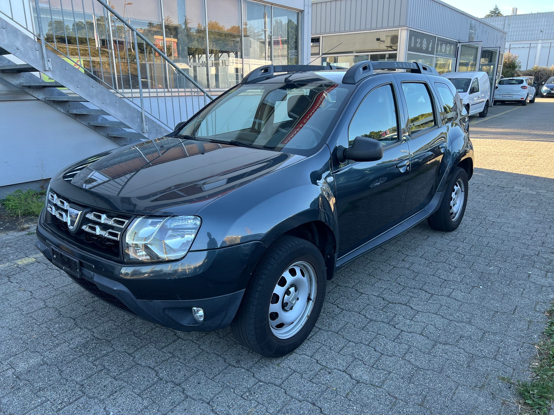 DACIA Duster 1.5 dCi Lauréate 4x4-image-0
