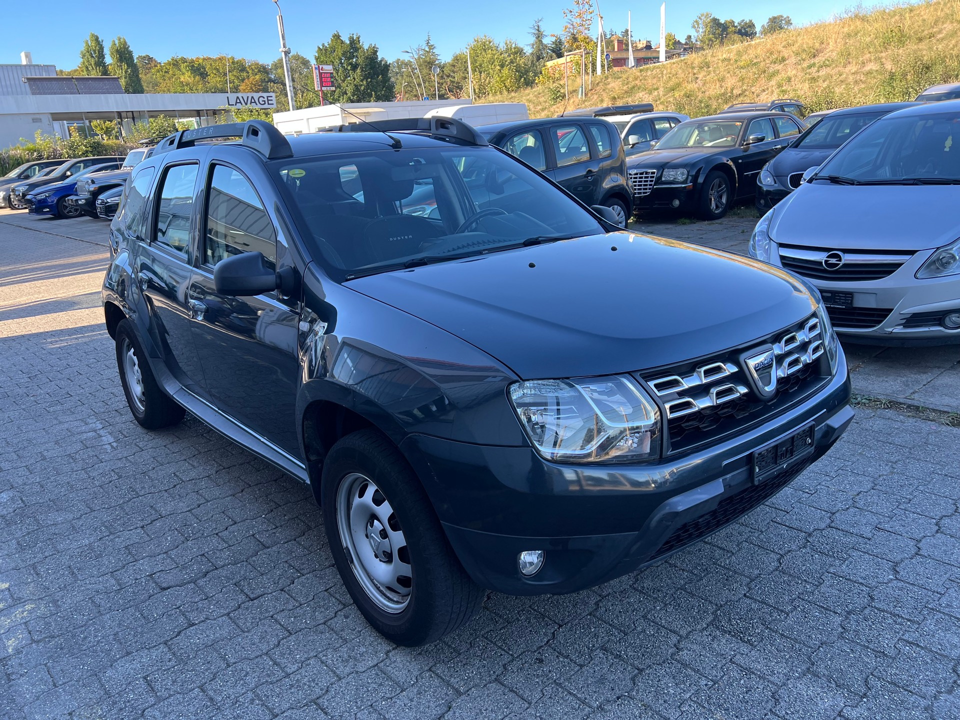 DACIA Duster 1.5 dCi Lauréate 4x4-image-2