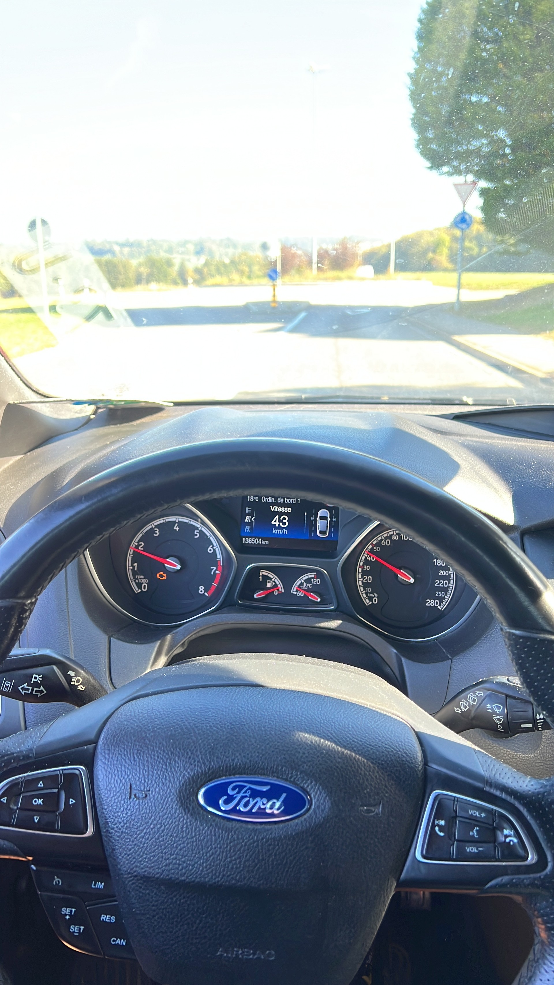 DACIA Duster 1.5 dCi Lauréate 4x4-image-11