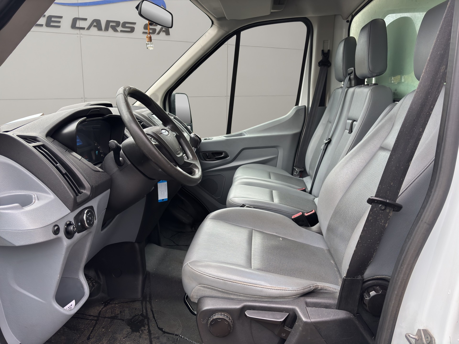 FORD Transit 310 L1H1 Ambiente RWD-image-10