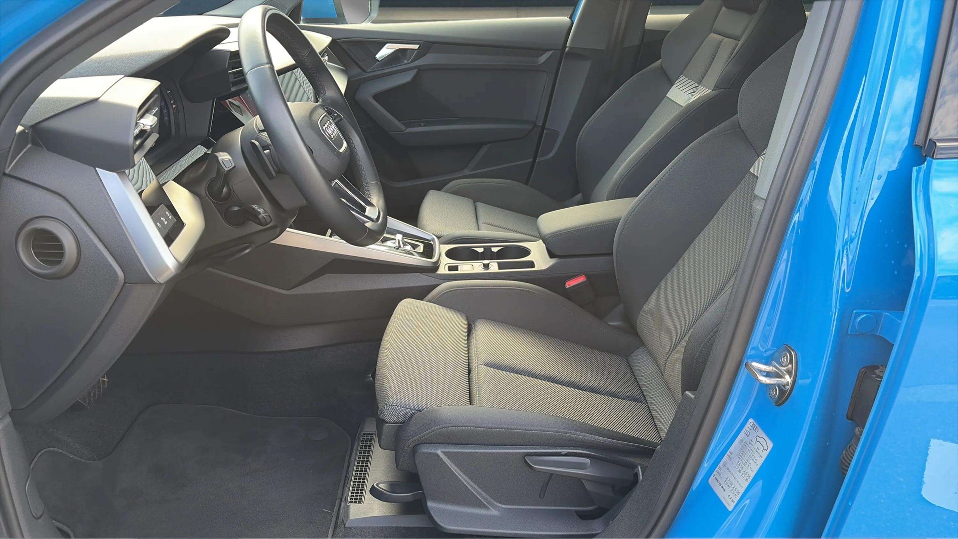 AUDI A3 Sportback 35 TFSI S line S-tronic mit 5J Werksgarantie oder 100000km-image-10