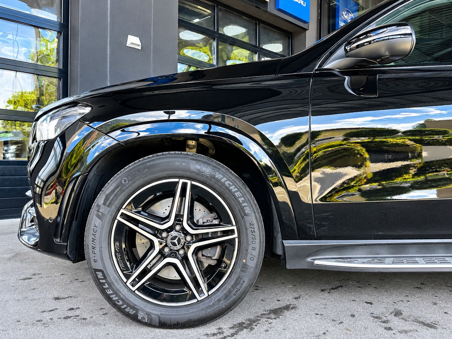MERCEDES-BENZ GLE 300 d 4Matic AMG Line 9G-Tronic-image-4
