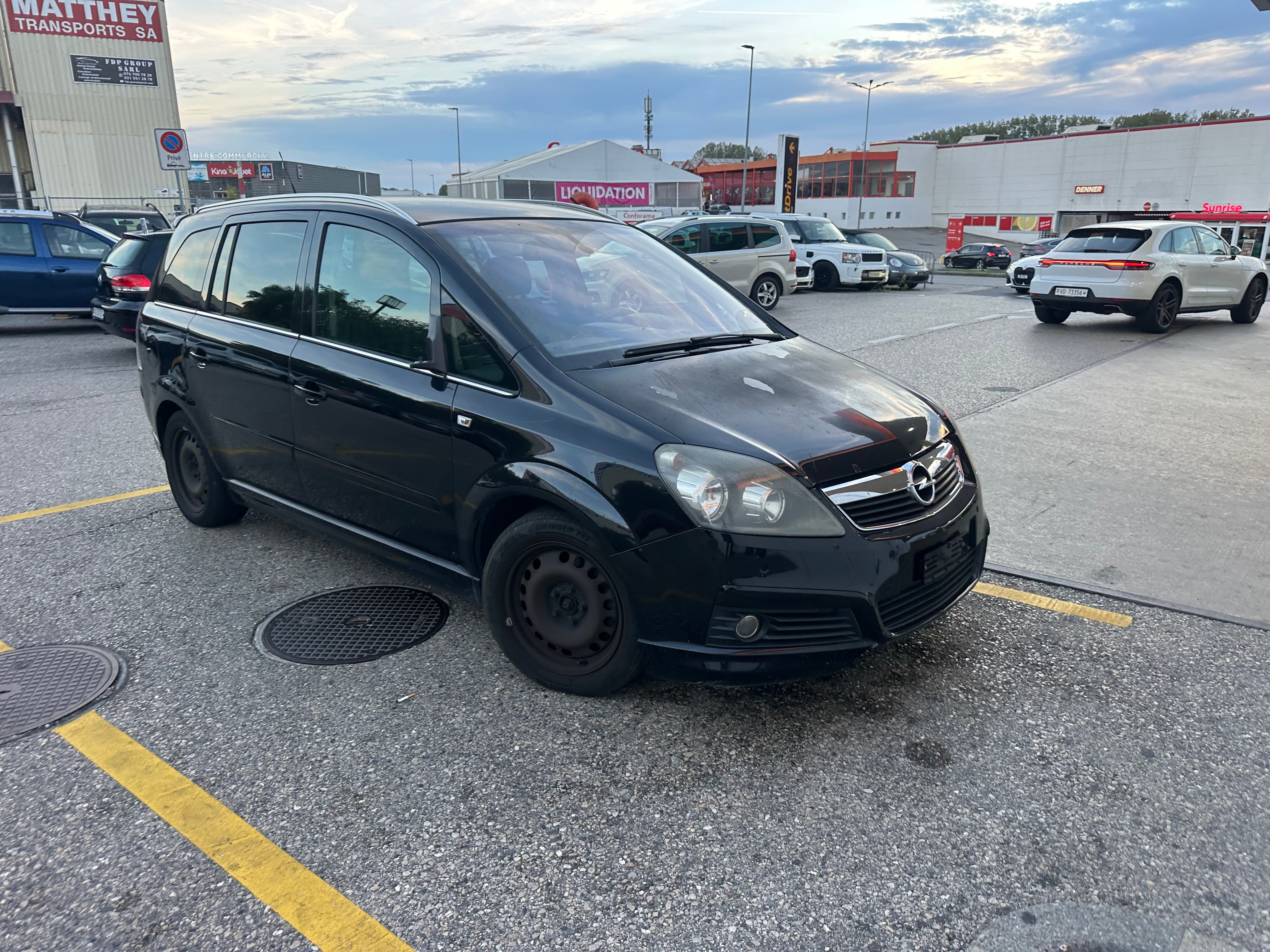 Car photo