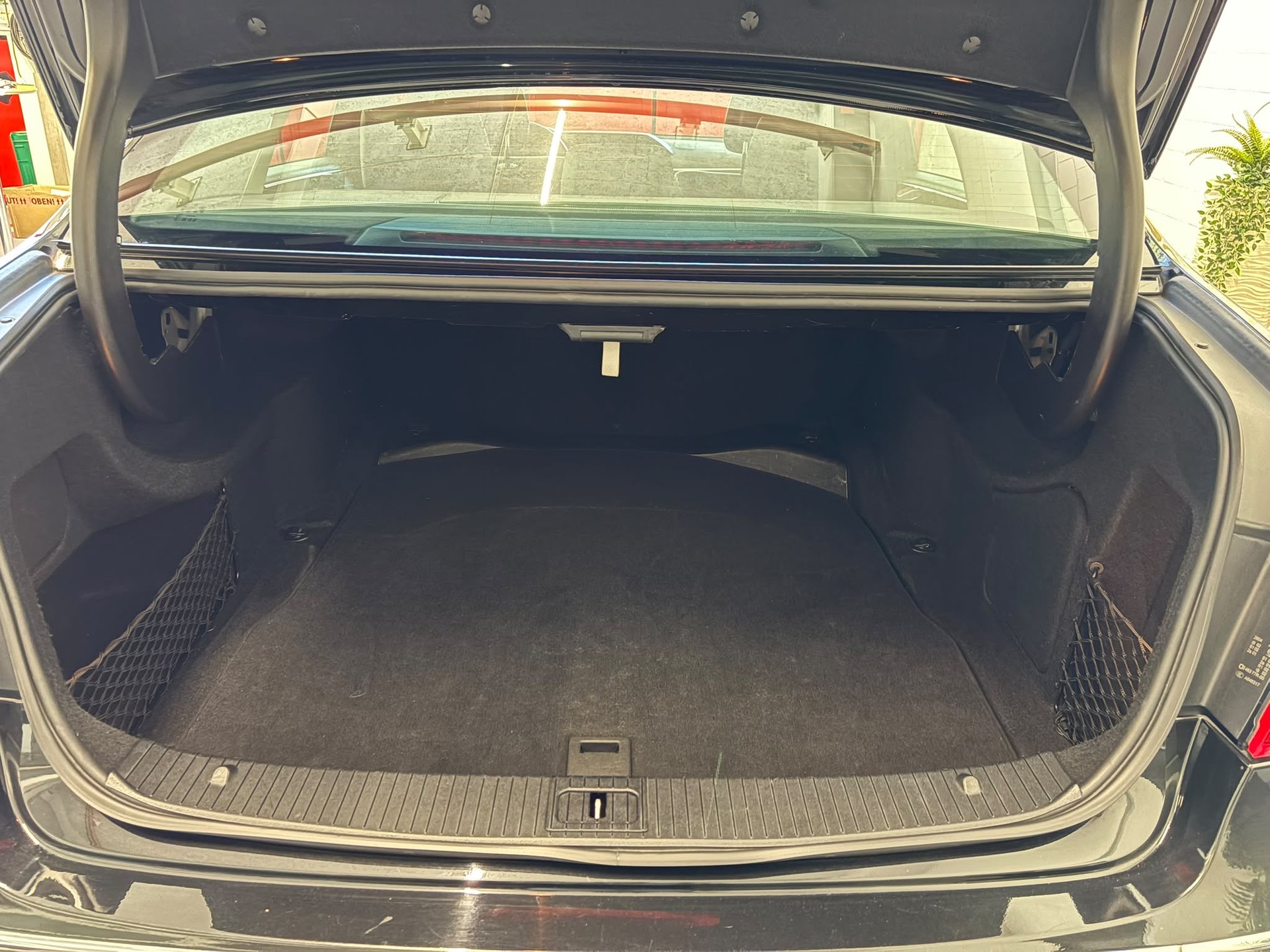 MERCEDES-BENZ E 250 CDI BlueEfficiency Avantgarde Automatic-image-15