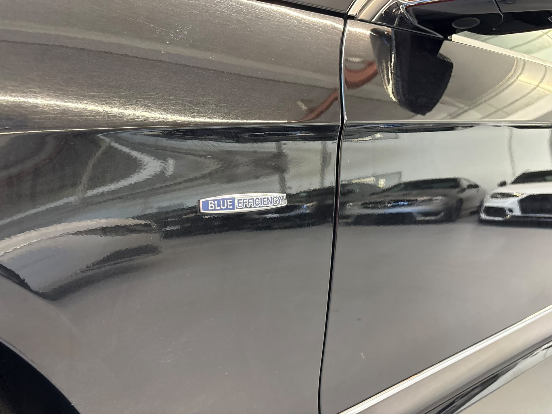 MERCEDES-BENZ E 250 CDI BlueEfficiency Avantgarde Automatic-image-14