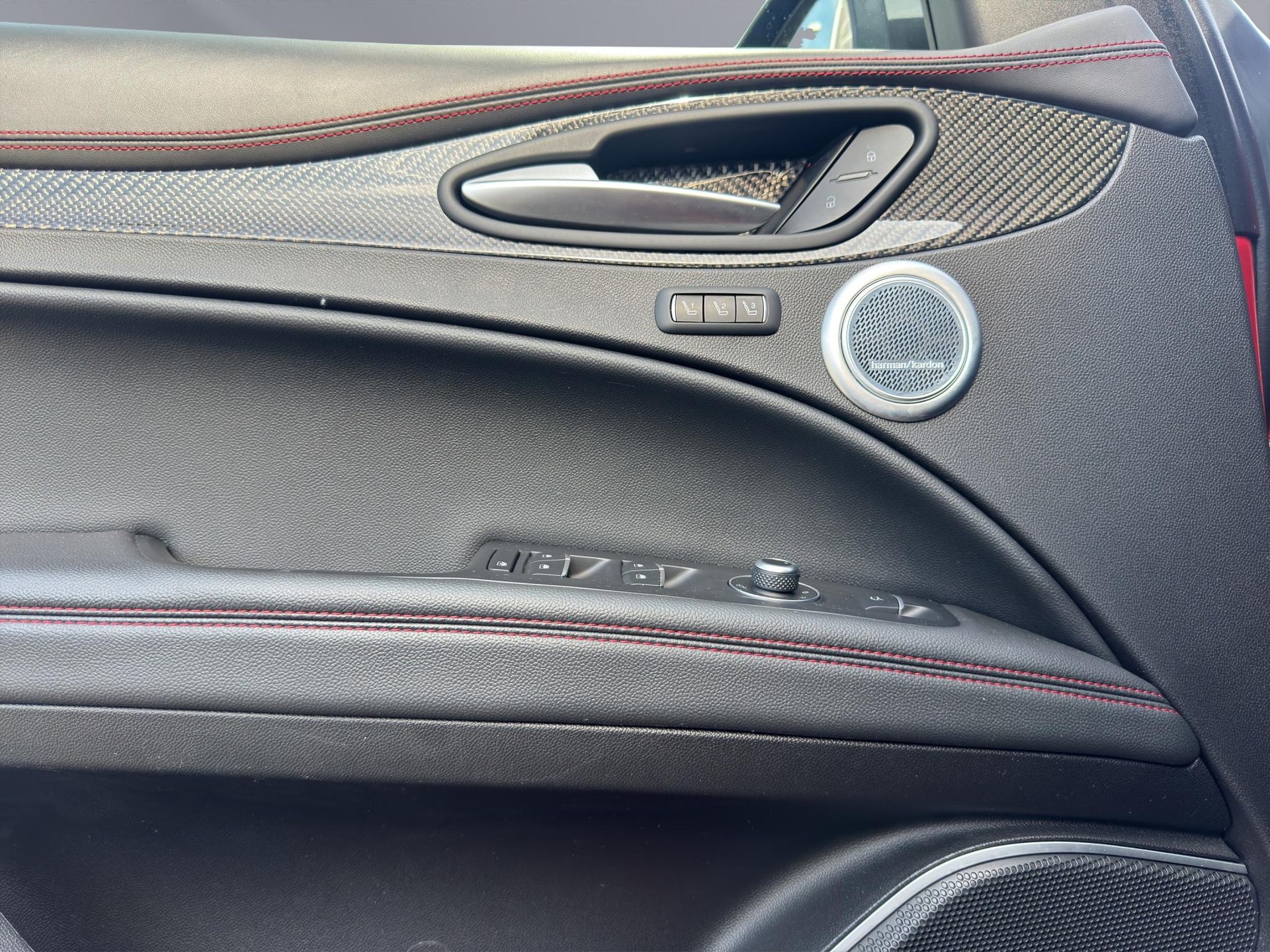 ALFA ROMEO Stelvio 2.9 V6 Biturbo Q4 Quadrifoglio-image-21