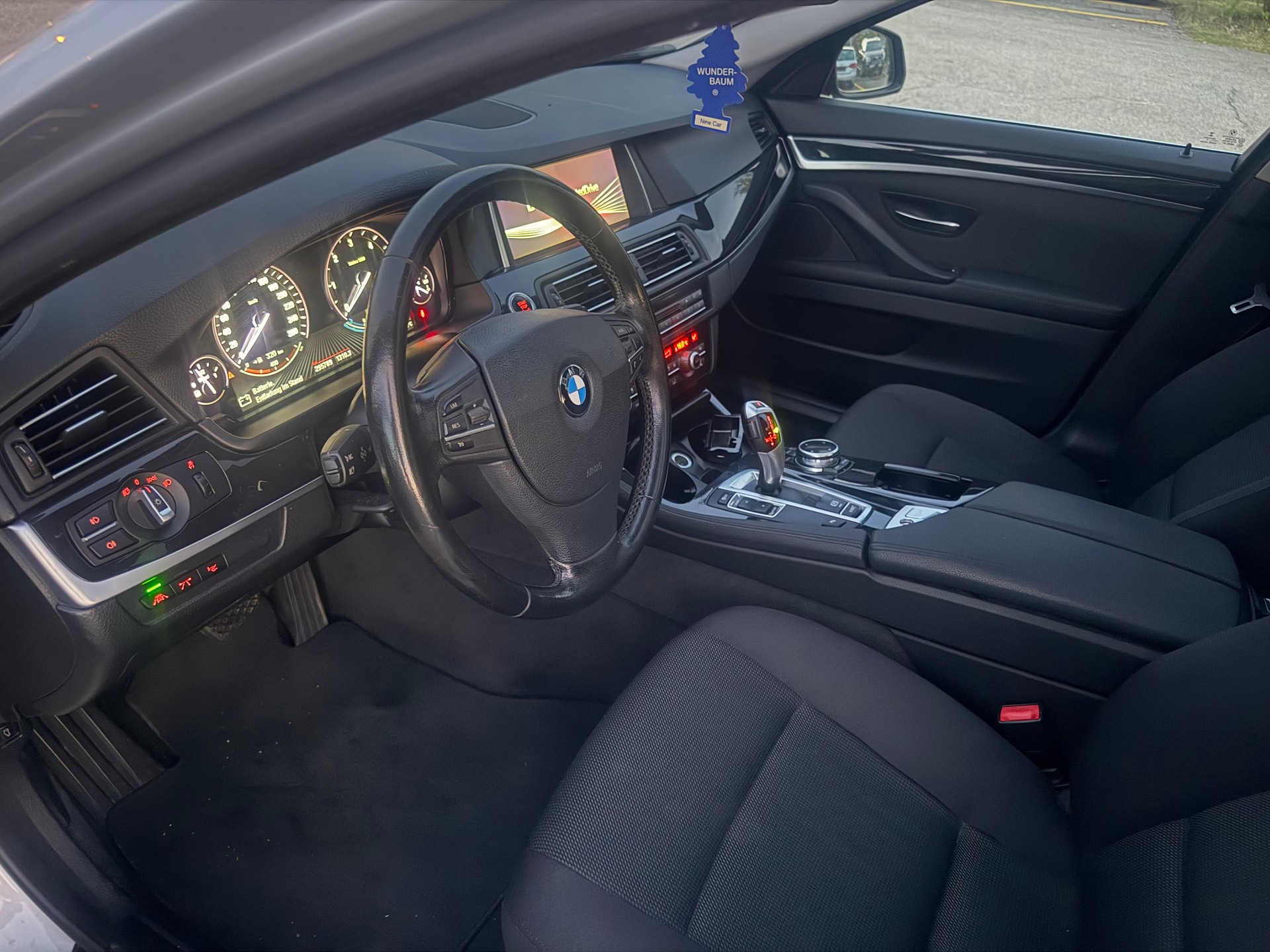 BMW 520-image-6