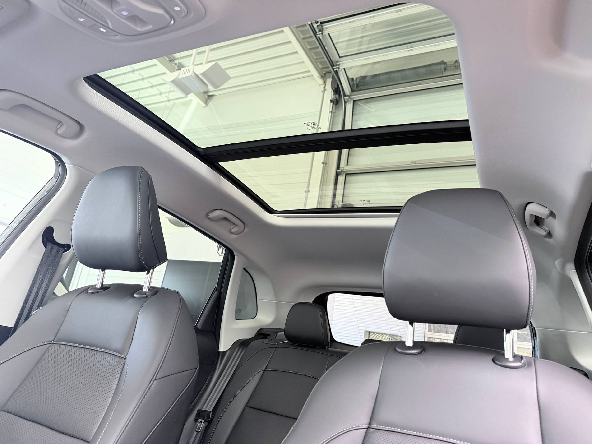 MG ZS 1.5 Hybrid+ Luxury-image-10