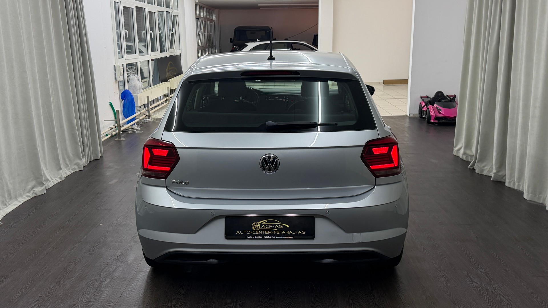 VW Polo 1.0 TSI BMT Trendline-image-4