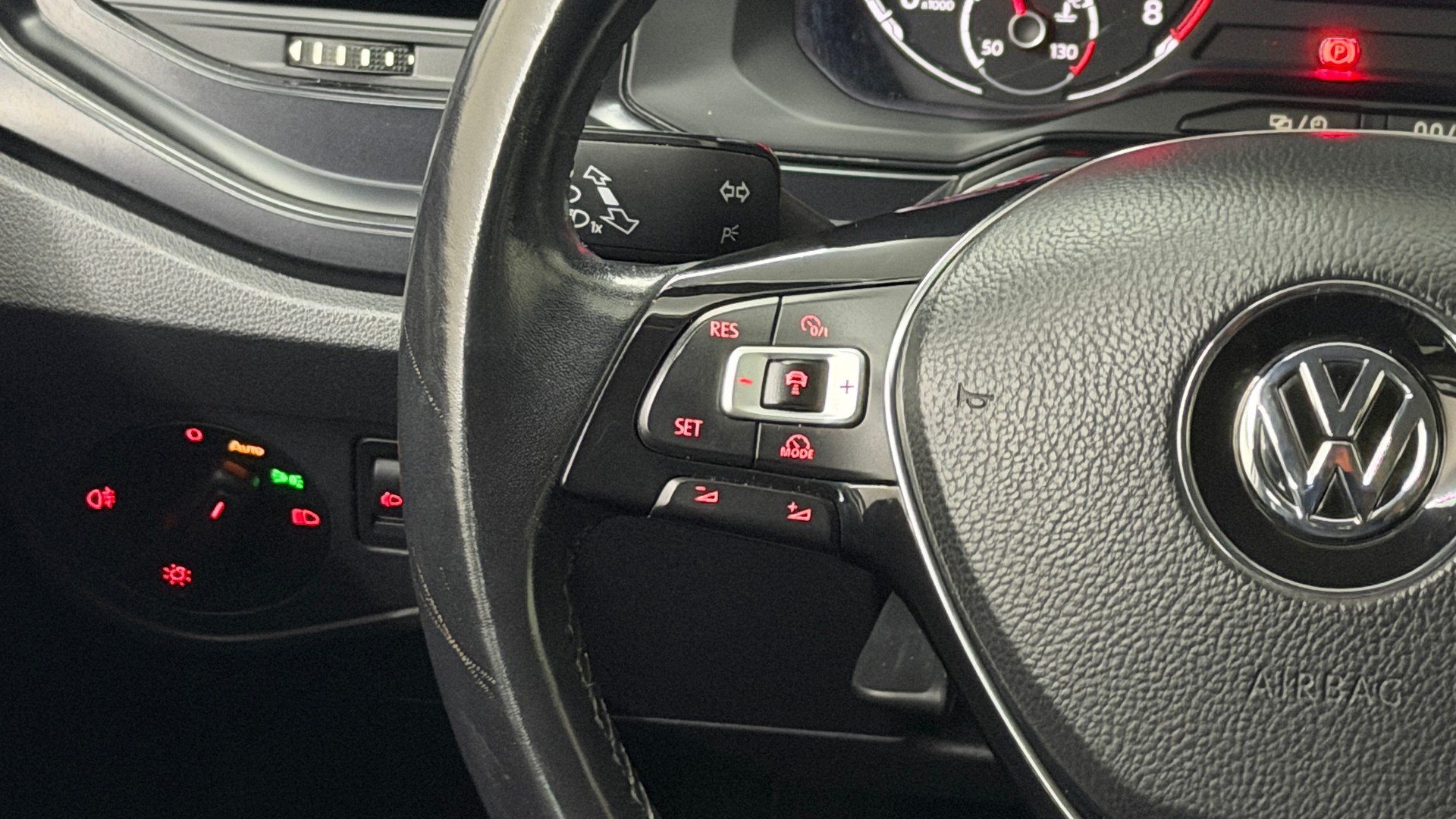 VW Polo 1.0 TSI BMT Trendline-image-13