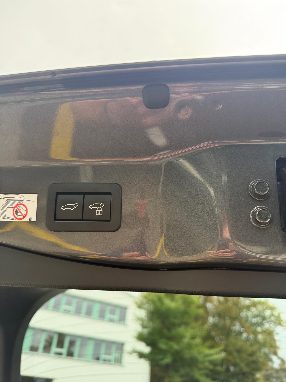 TOYOTA C-HR 1.8 HSD CVT Trend-image-13