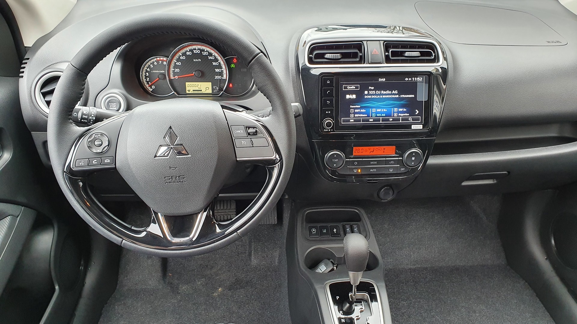MITSUBISHI Space Star 1.2 CVT Diamond KMU Helvetia-image-7
