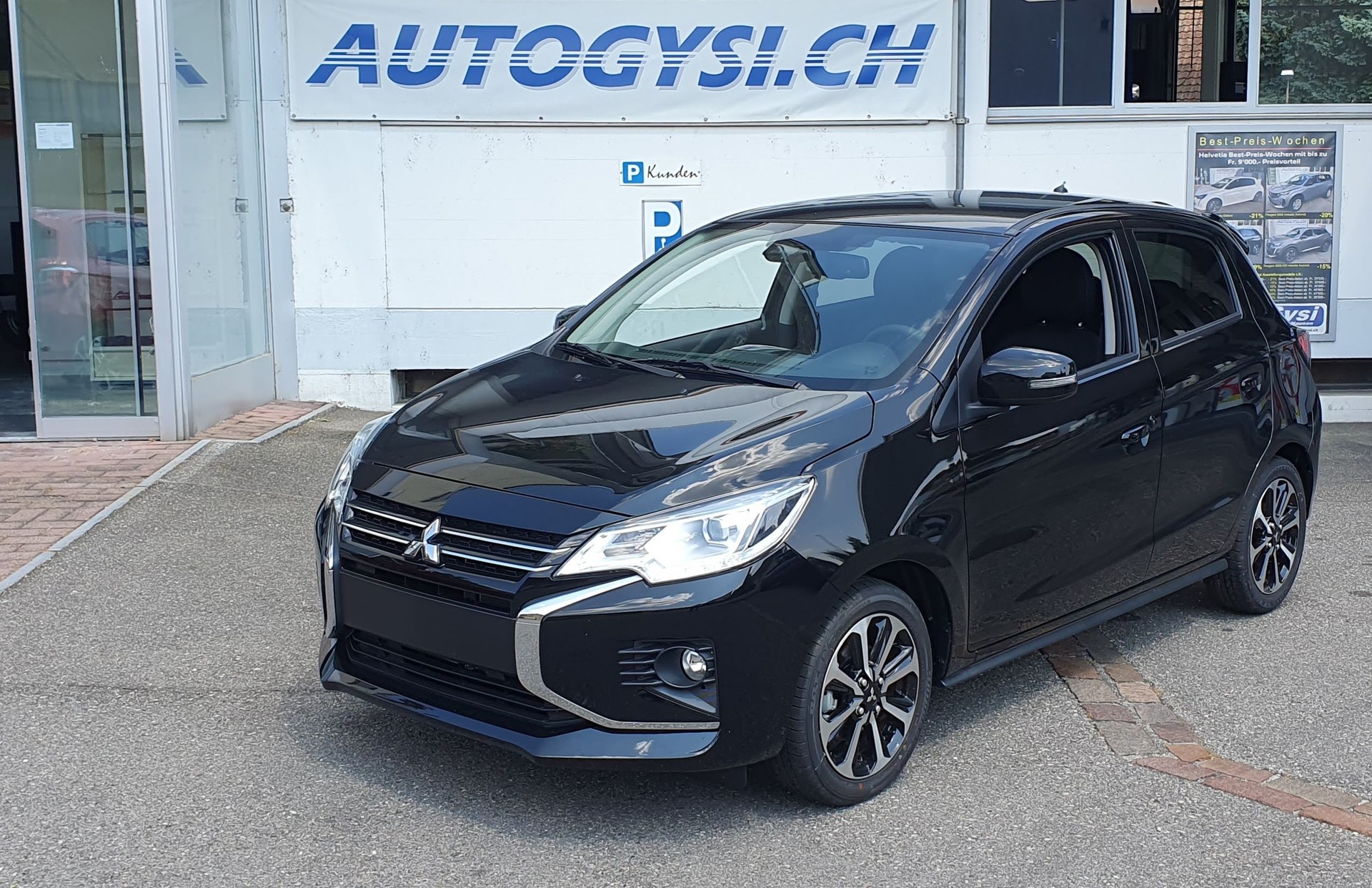 MITSUBISHI Space Star 1.2 CVT Diamond KMU Helvetia-image-11