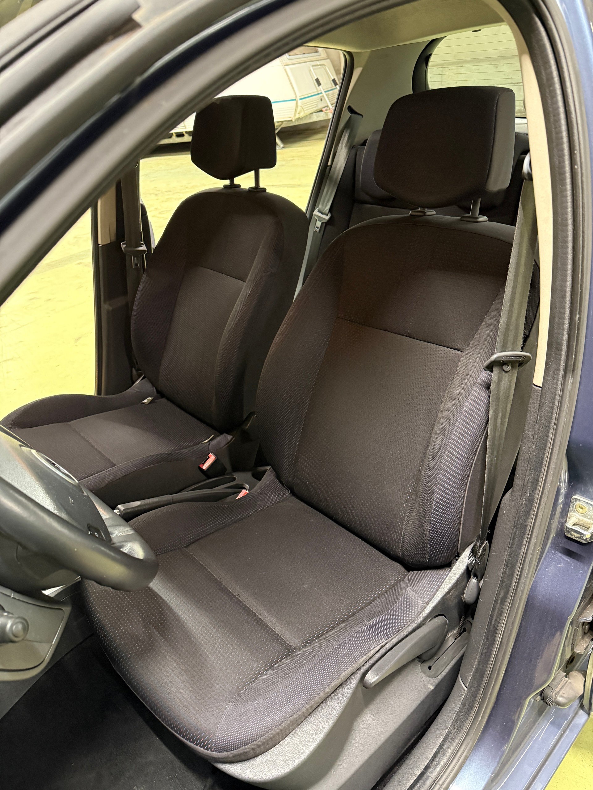 RENAULT Clio 1.5 dCi Dynamique-image-9
