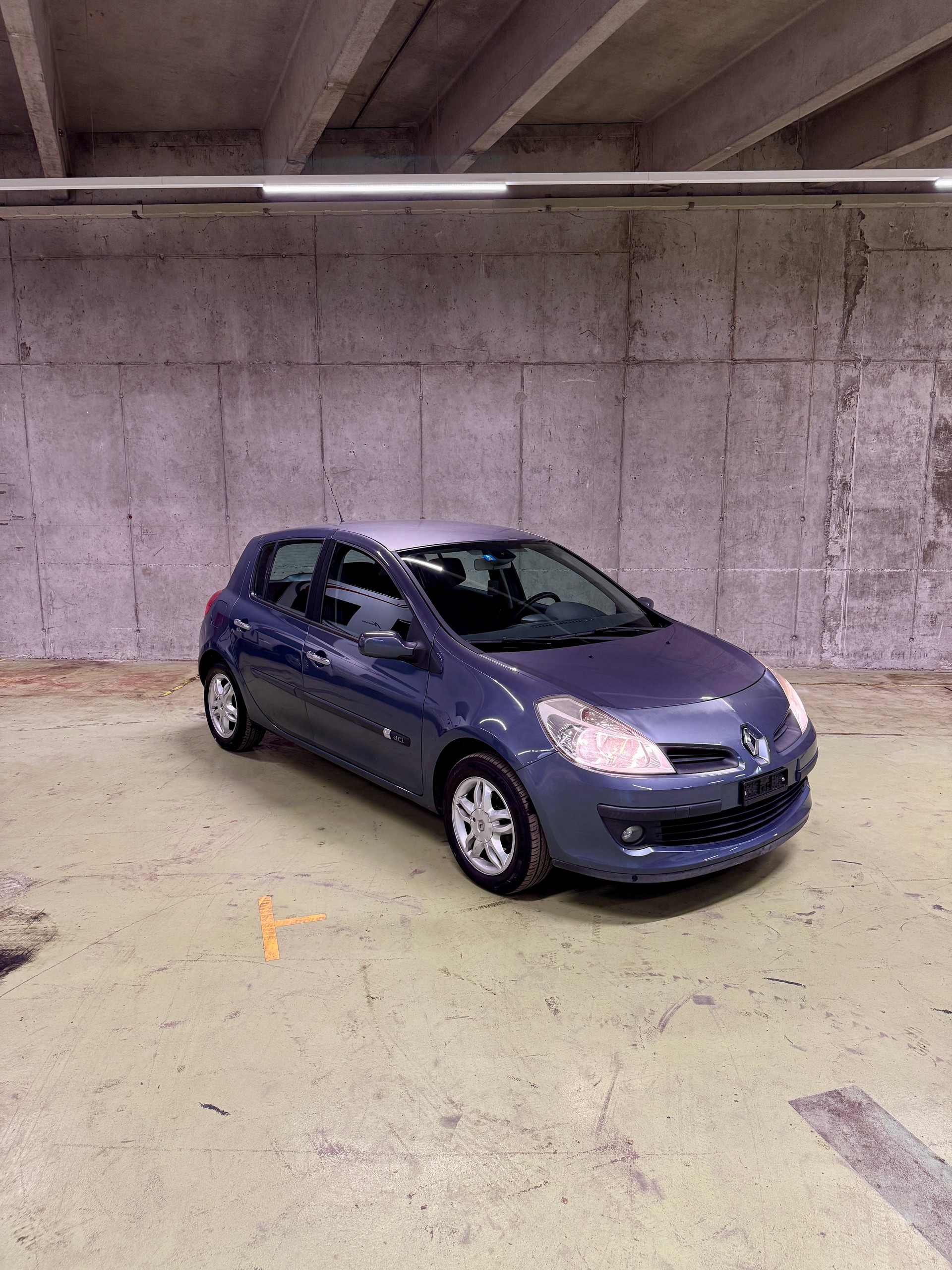 RENAULT Clio 1.5 dCi Dynamique-image-2
