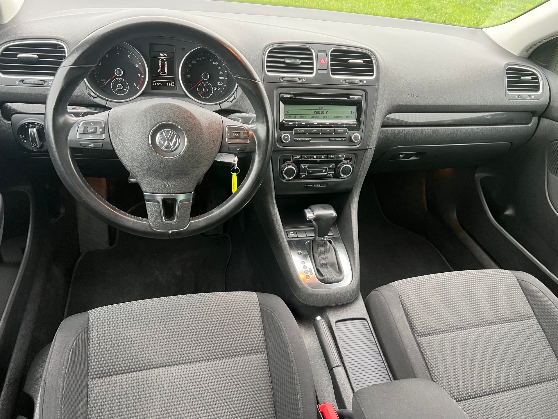 VW Golf Variant 1.4 TSI Comfortline DSG-image-8