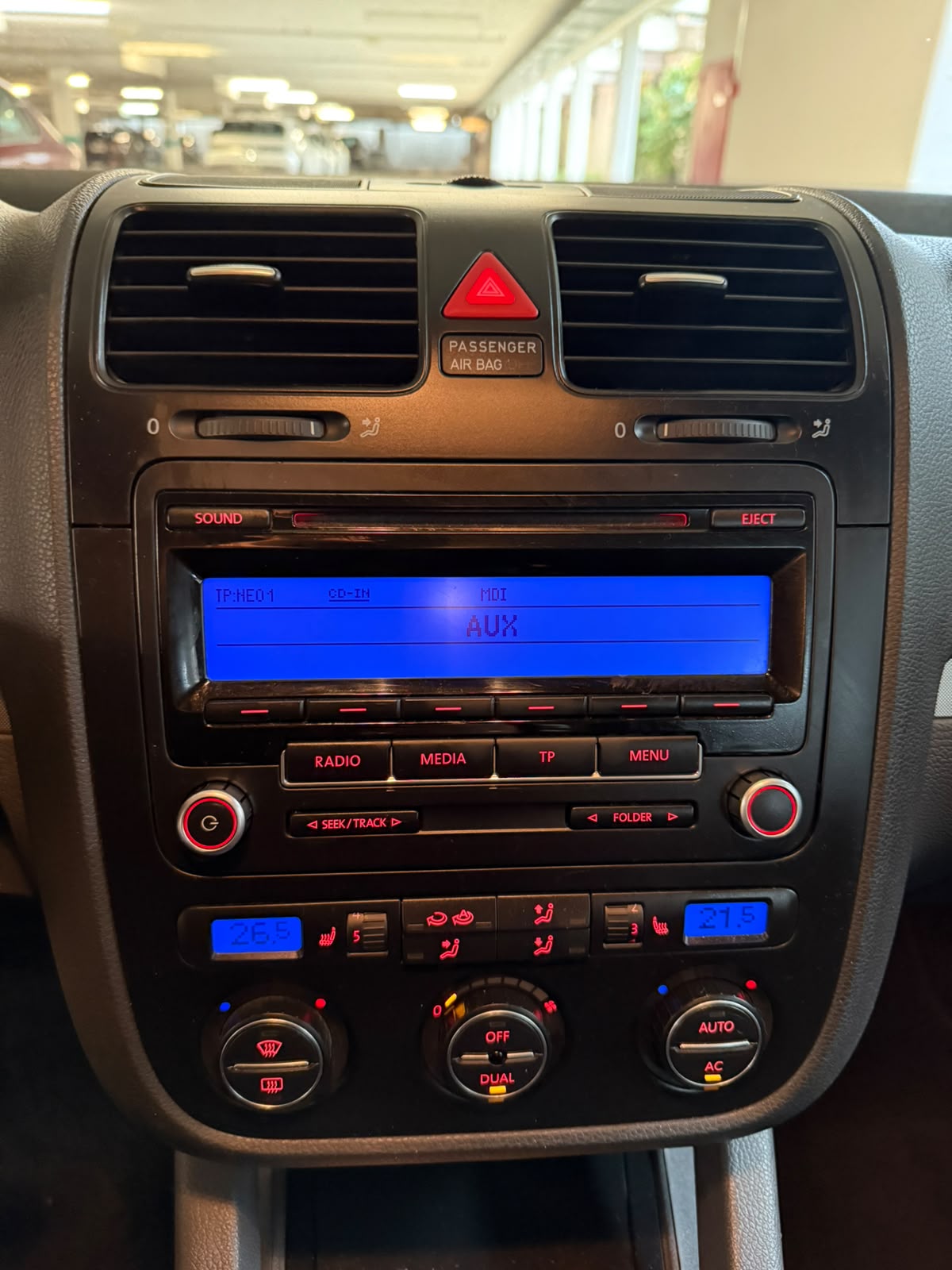 VW Golf Variant 1.4 TSI Trendline-image-10