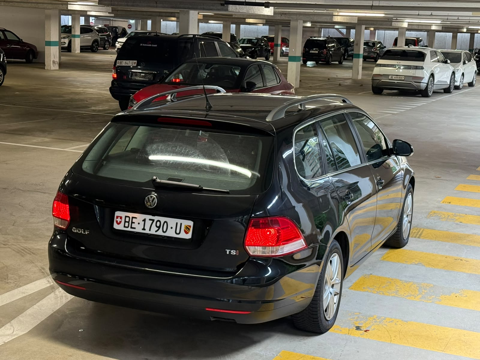 VW Golf Variant 1.4 TSI Trendline-image-4