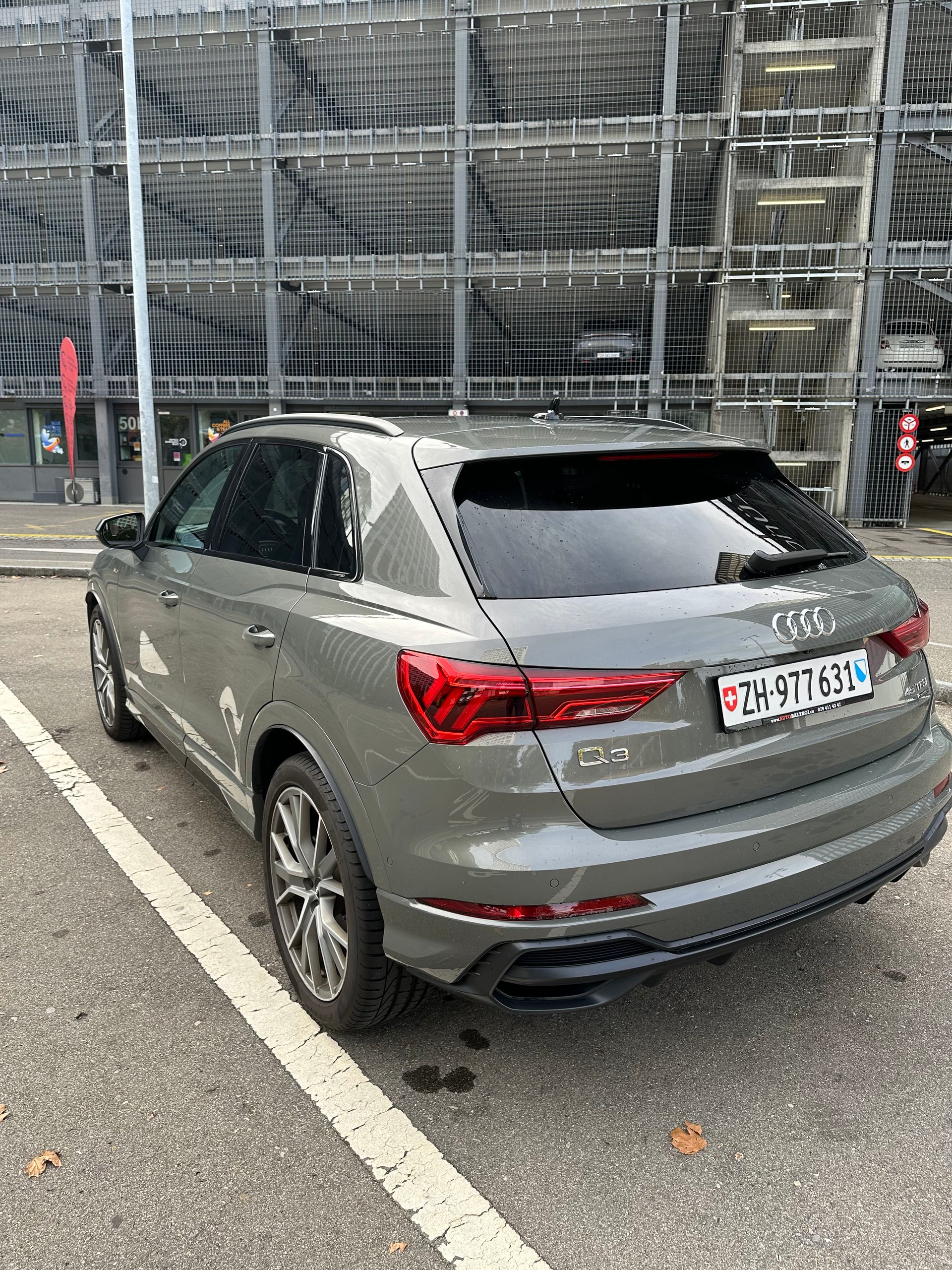 AUDI 2.0 45 TFSI S line quattro S-Tronic-image-4
