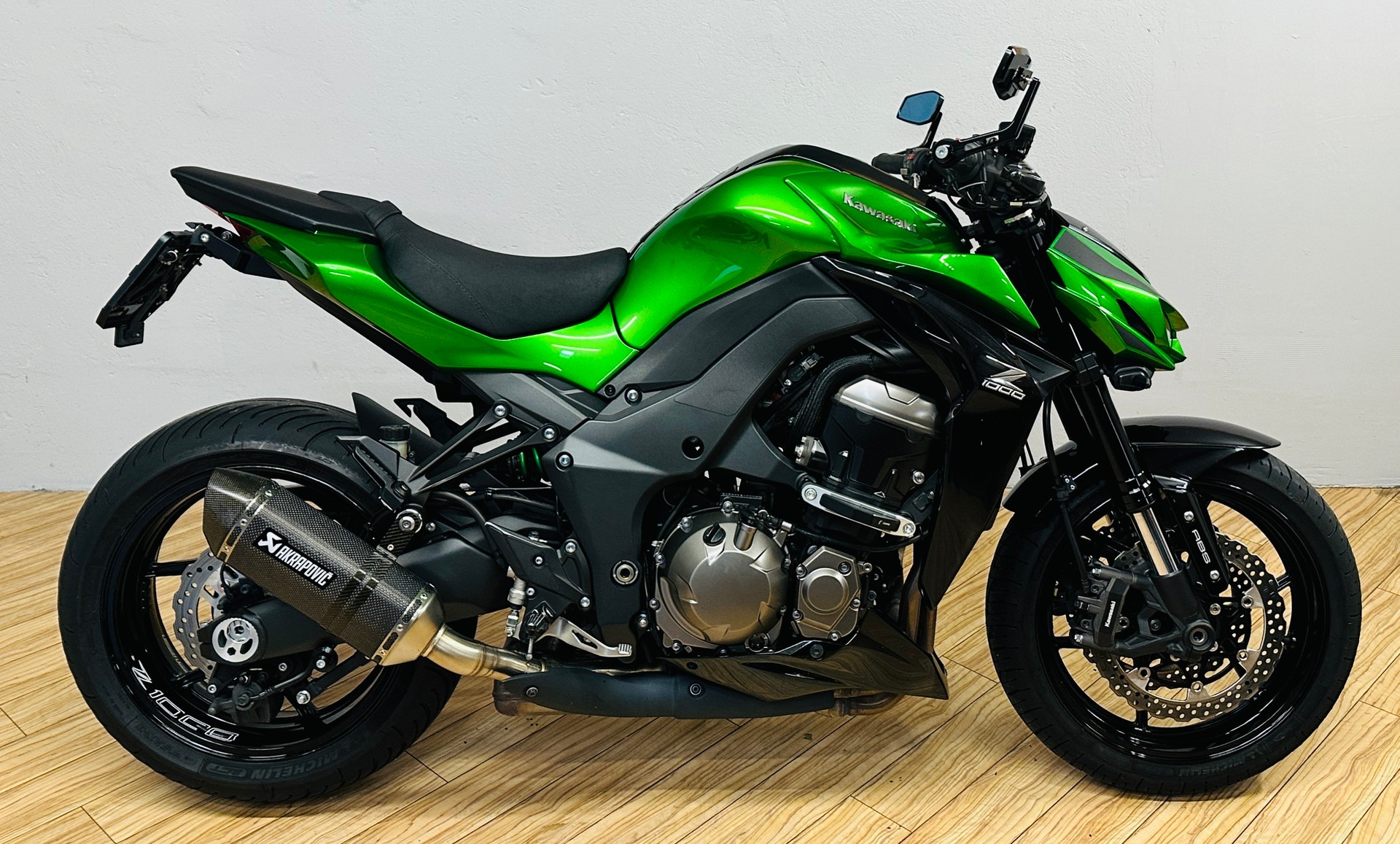 KAWASAKI Z 1000 Special Edition ABS-showroom-element-1