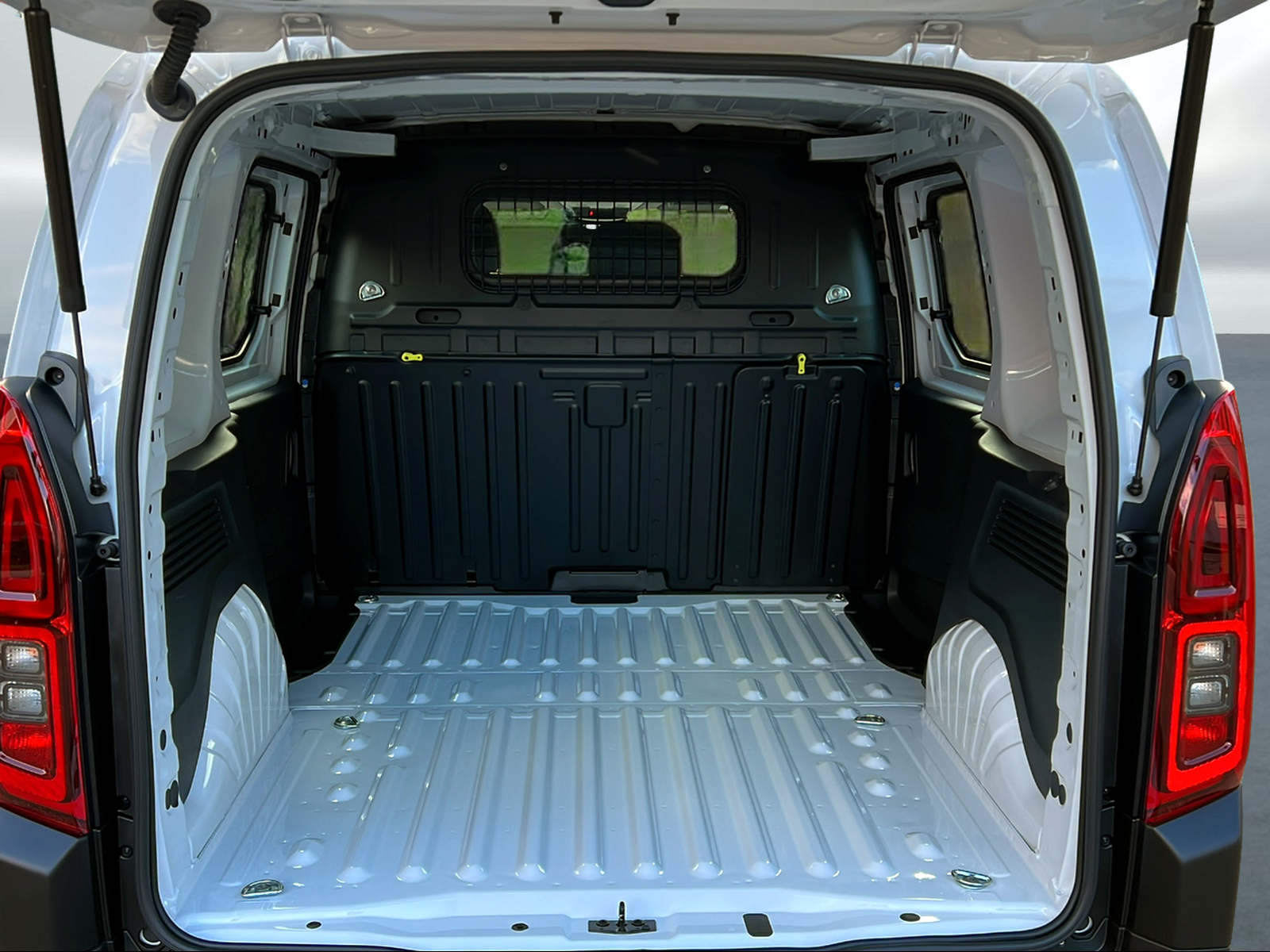 TOYOTA Proace City Van EV 50 kWh Active Medium-image-7
