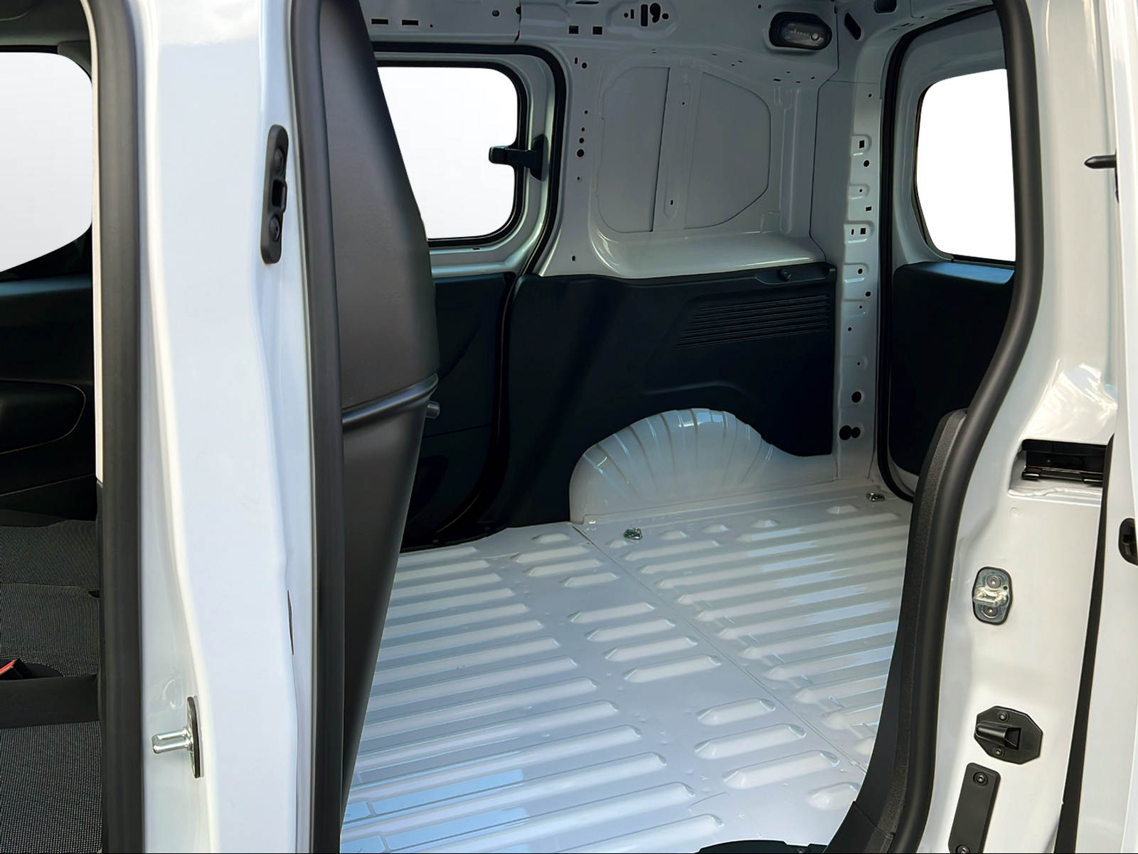 TOYOTA Proace City Van EV 50 kWh Active Medium-image-6