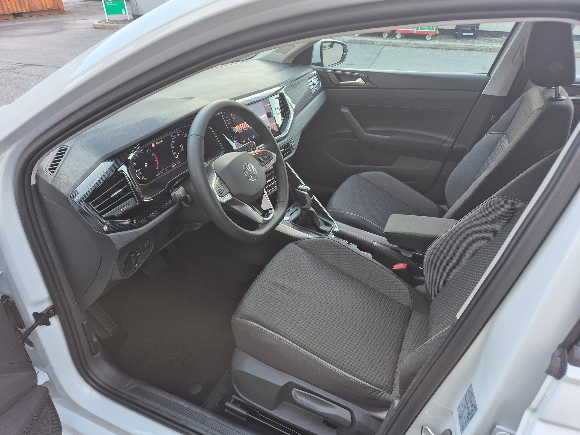 VW Polo 1.0 TSI Life DSG-image-4