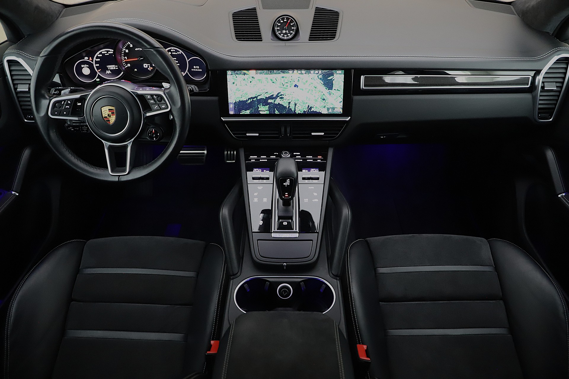 PORSCHE Cayenne GTS SportDesign Paket-image-5