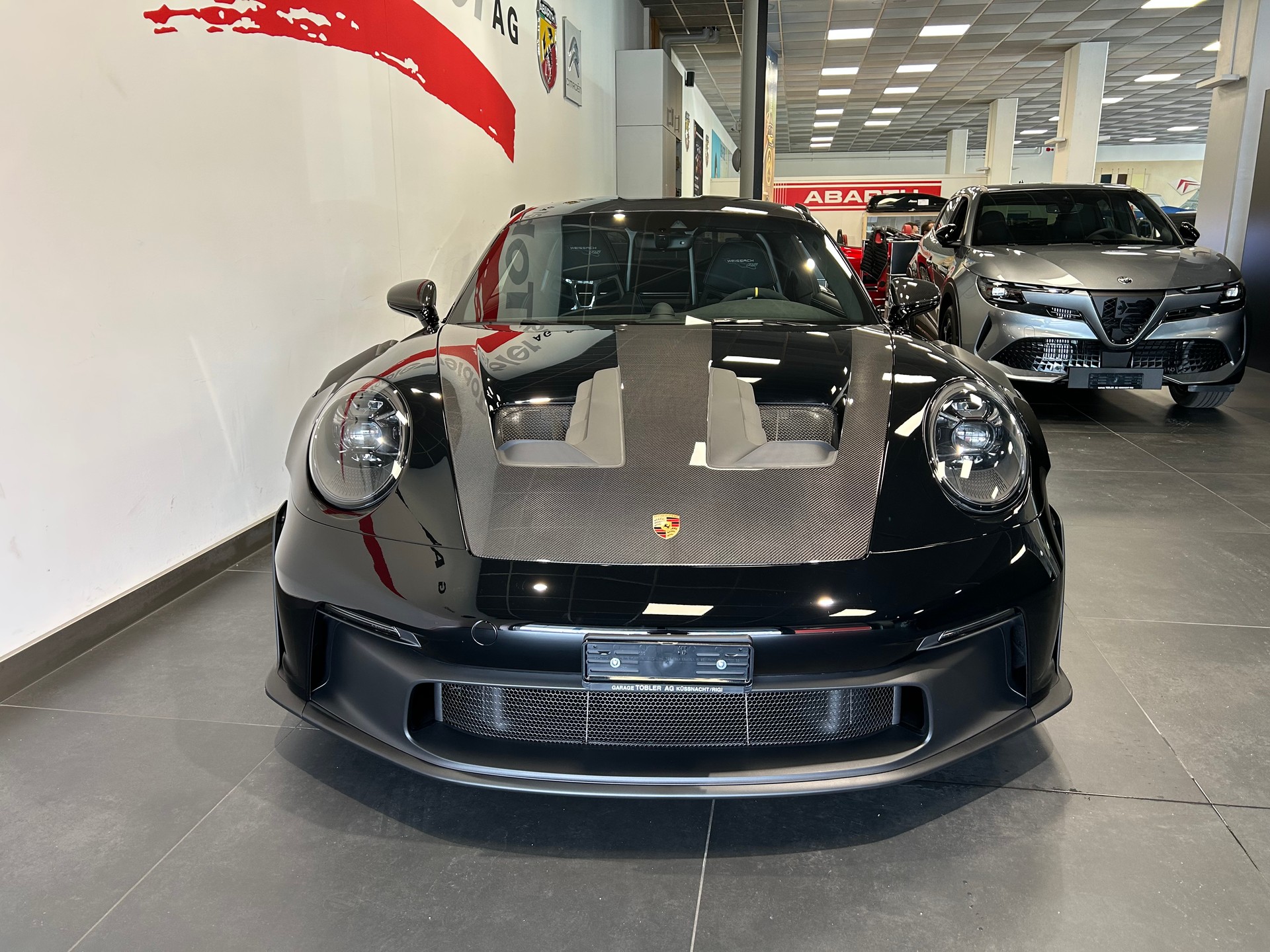 PORSCHE 911 GT3 RS-showroom-element-3
