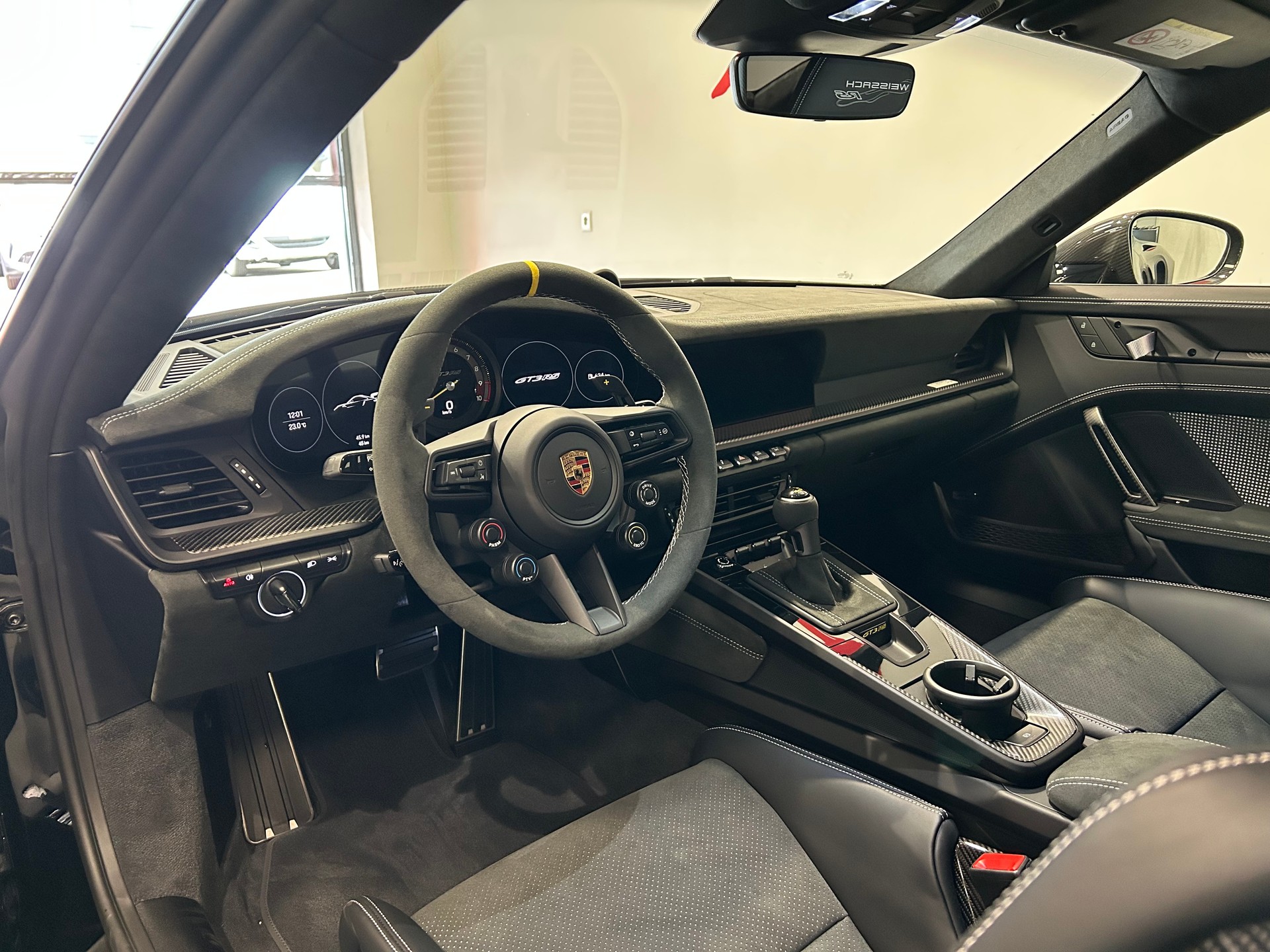 PORSCHE 911 GT3 RS-image-6