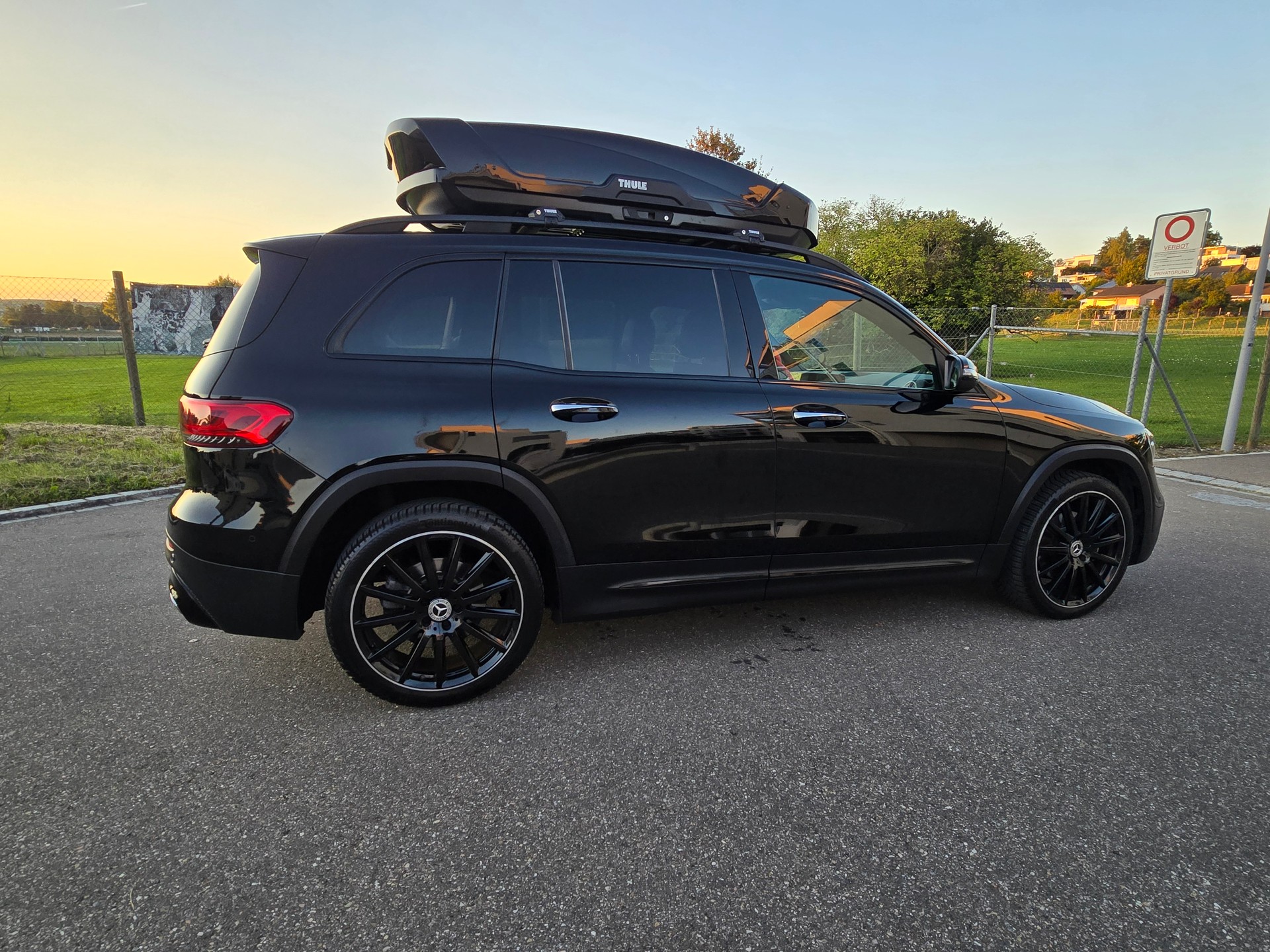 MERCEDES-BENZ GLB 200 d 4Matic AMG Line 8G-Tronic-image-3