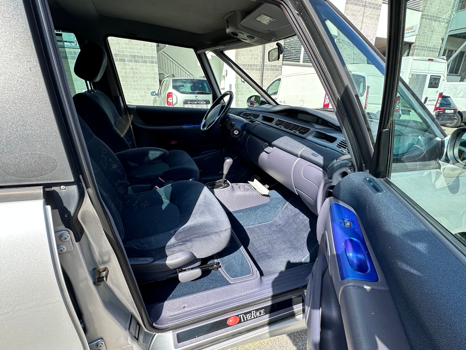RENAULT Espace 3.0 V6 Expression Automatic-image-12