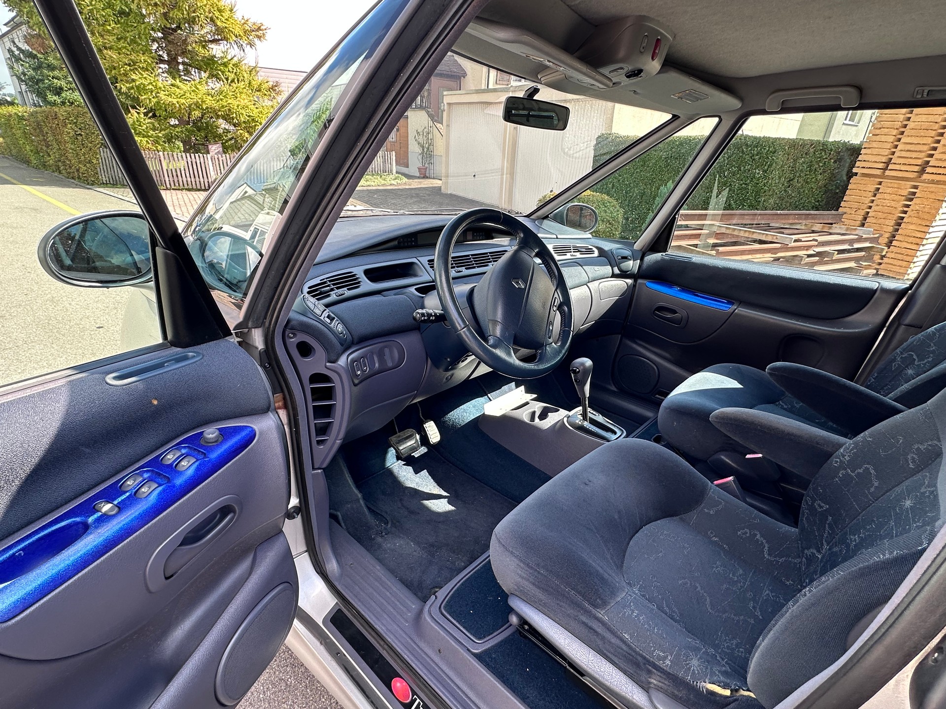 RENAULT Espace 3.0 V6 Expression Automatic-image-9