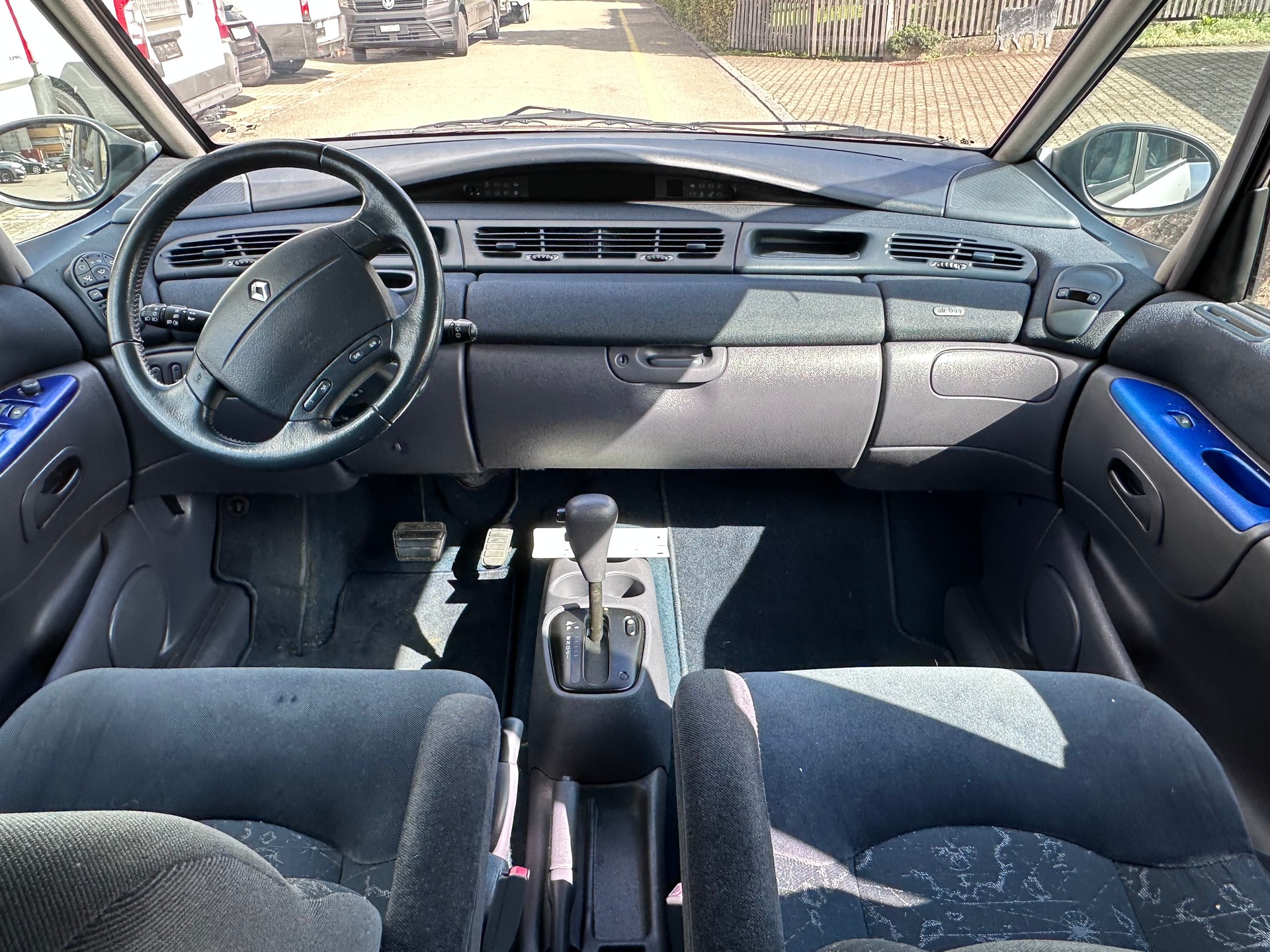 RENAULT Espace 3.0 V6 Expression Automatic-image-7