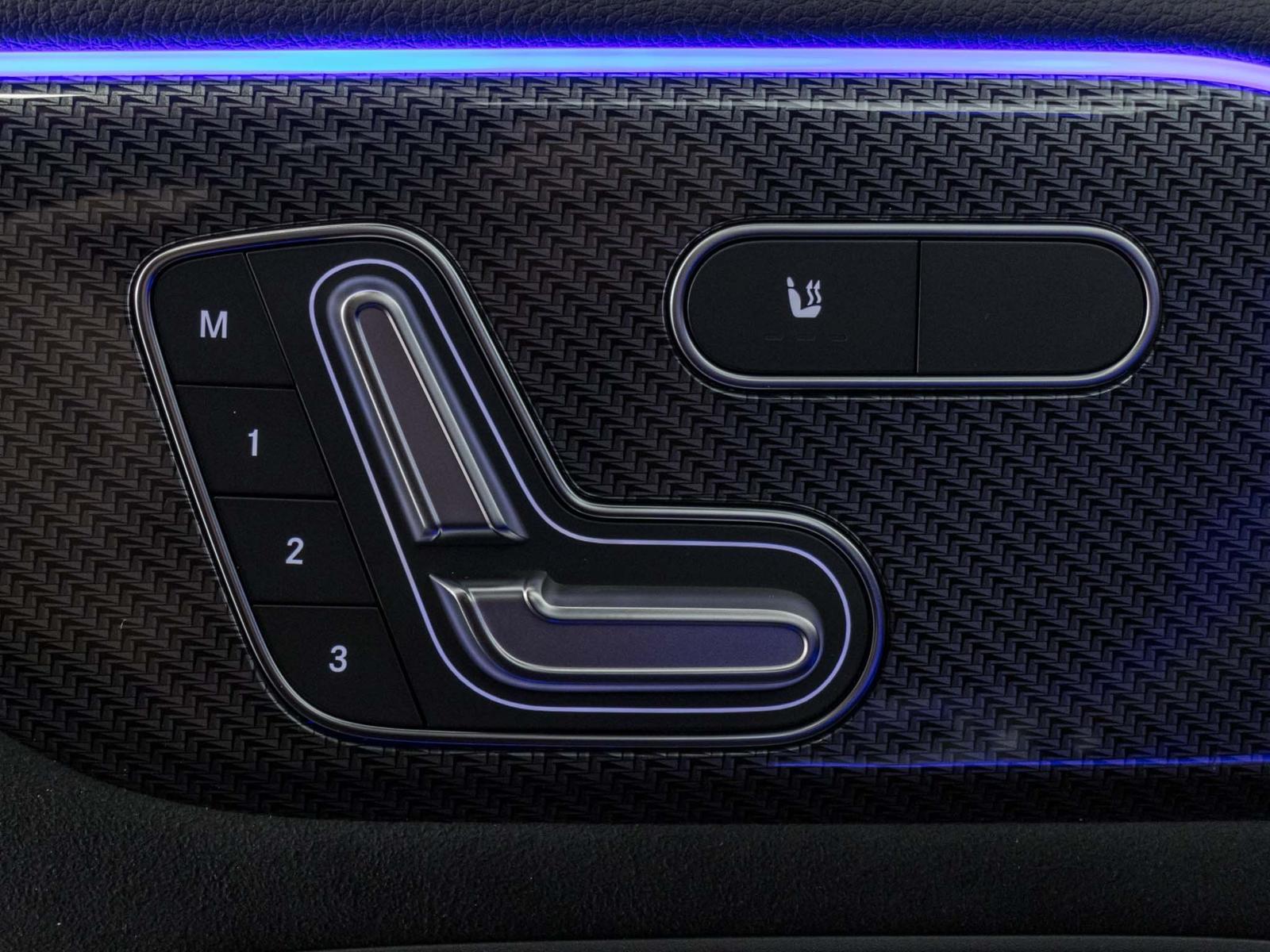 MERCEDES-BENZ GLA 35 AMG 4MATIC-image-12