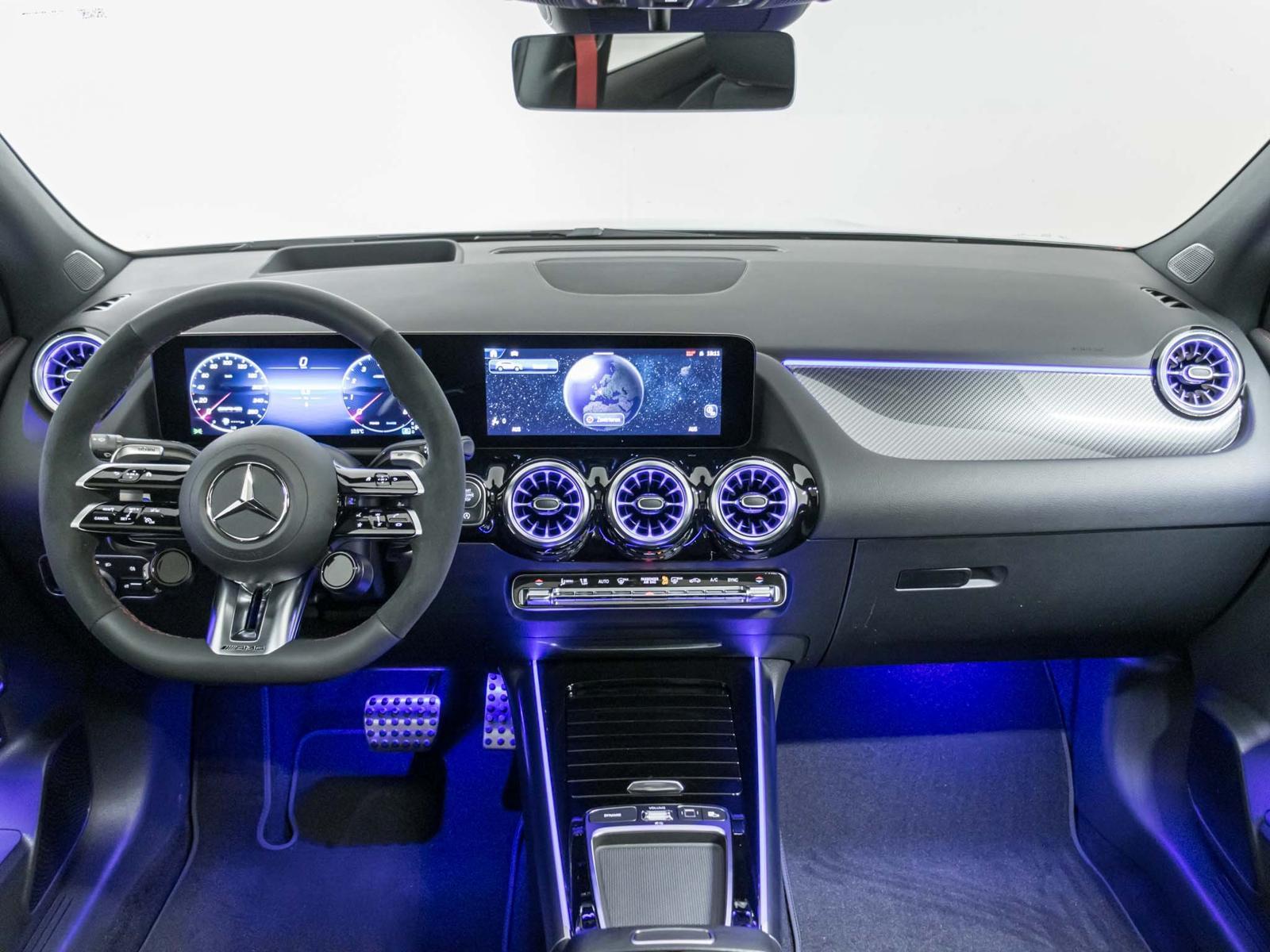 MERCEDES-BENZ GLA 35 AMG 4MATIC-image-11