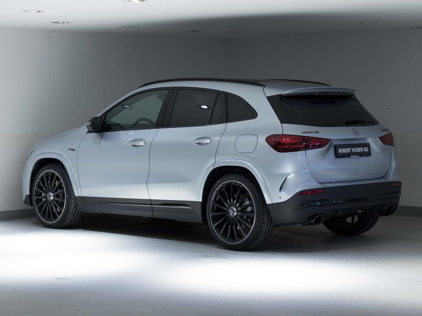 MERCEDES-BENZ GLA 35 AMG 4MATIC-image-4