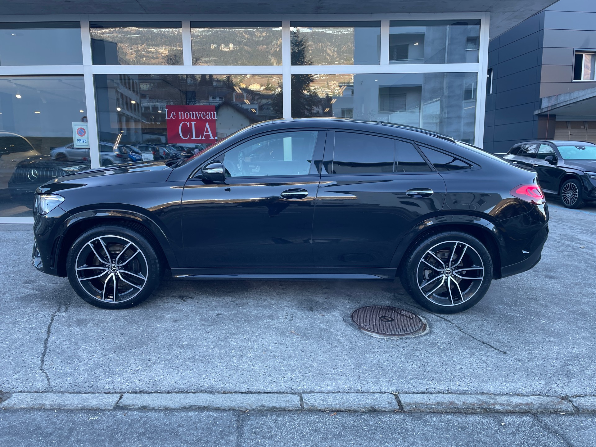 MERCEDES-BENZ GLE Coupé 400 d 4Matic 9G-Tronic AMG Line-image-3