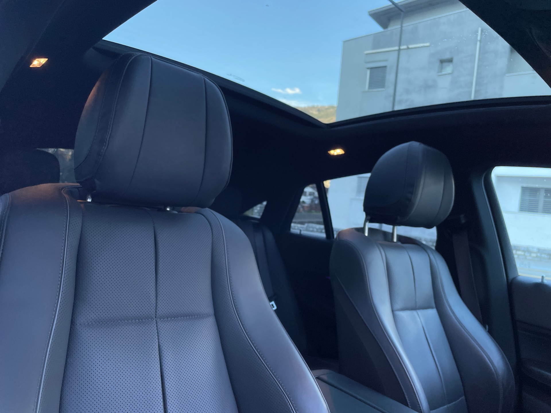 MERCEDES-BENZ GLE Coupé 400 d 4Matic 9G-Tronic AMG Line-image-28