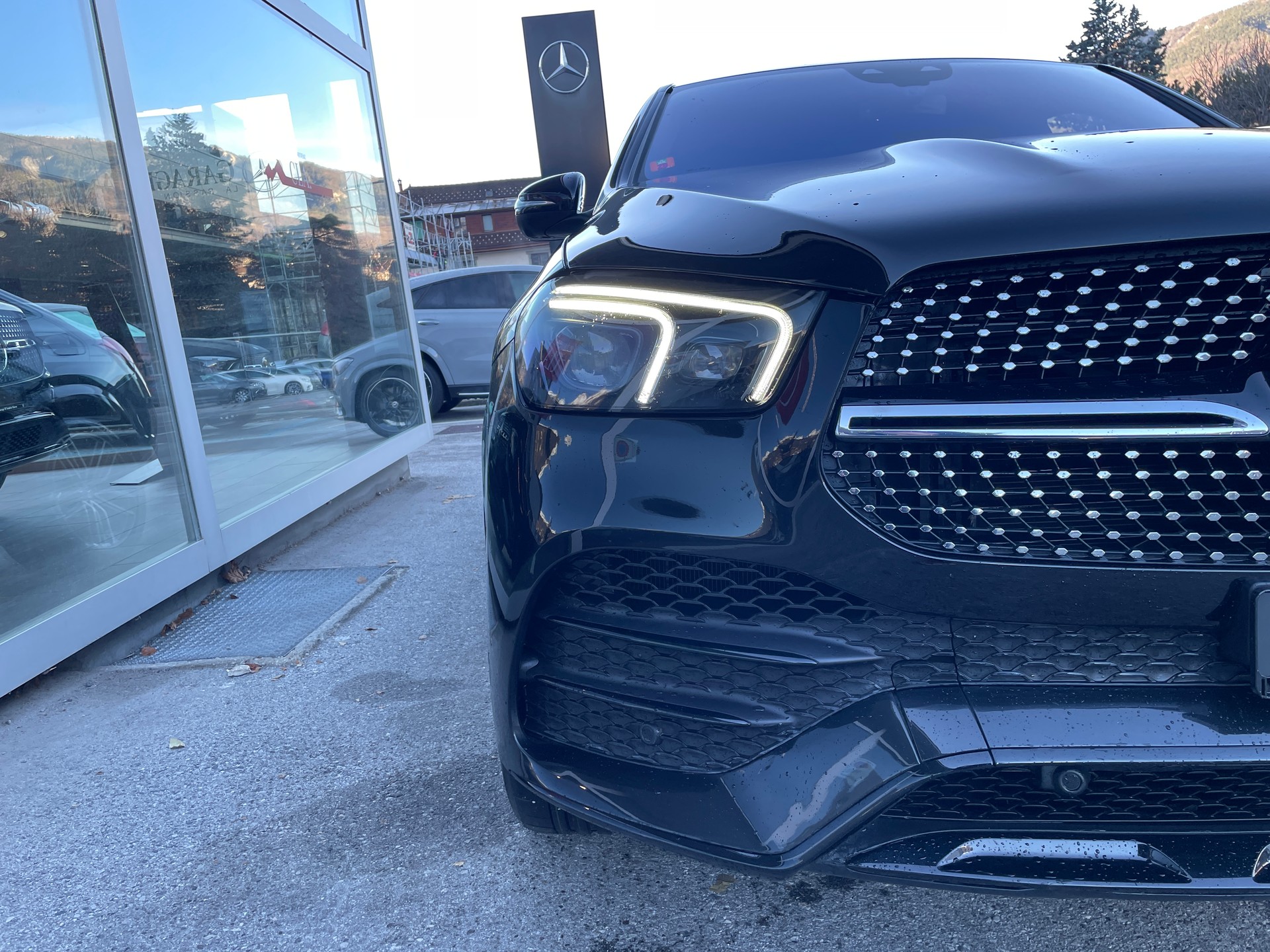 MERCEDES-BENZ GLE Coupé 400 d 4Matic 9G-Tronic AMG Line-image-2