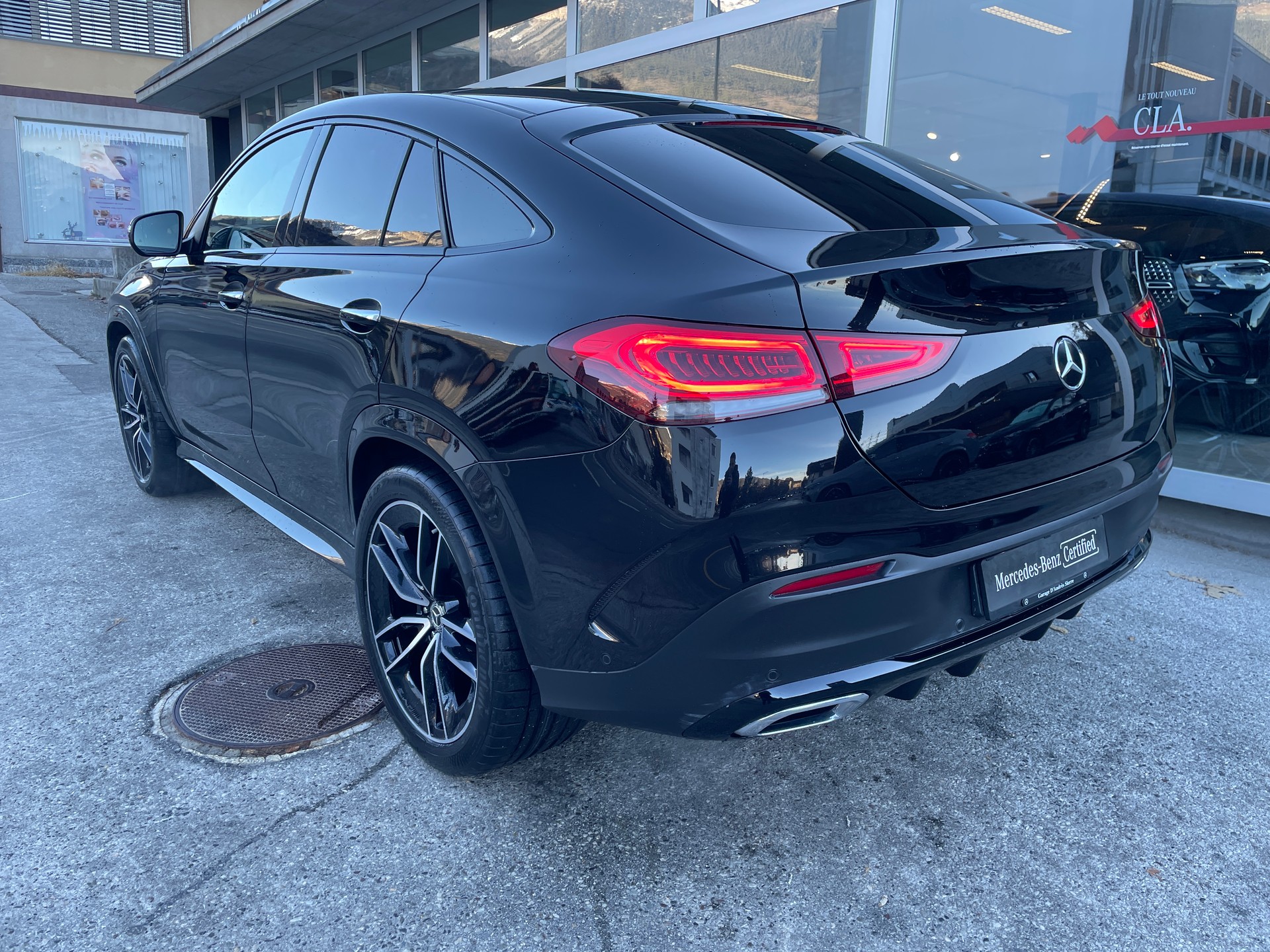 MERCEDES-BENZ GLE Coupé 400 d 4Matic 9G-Tronic AMG Line-image-4