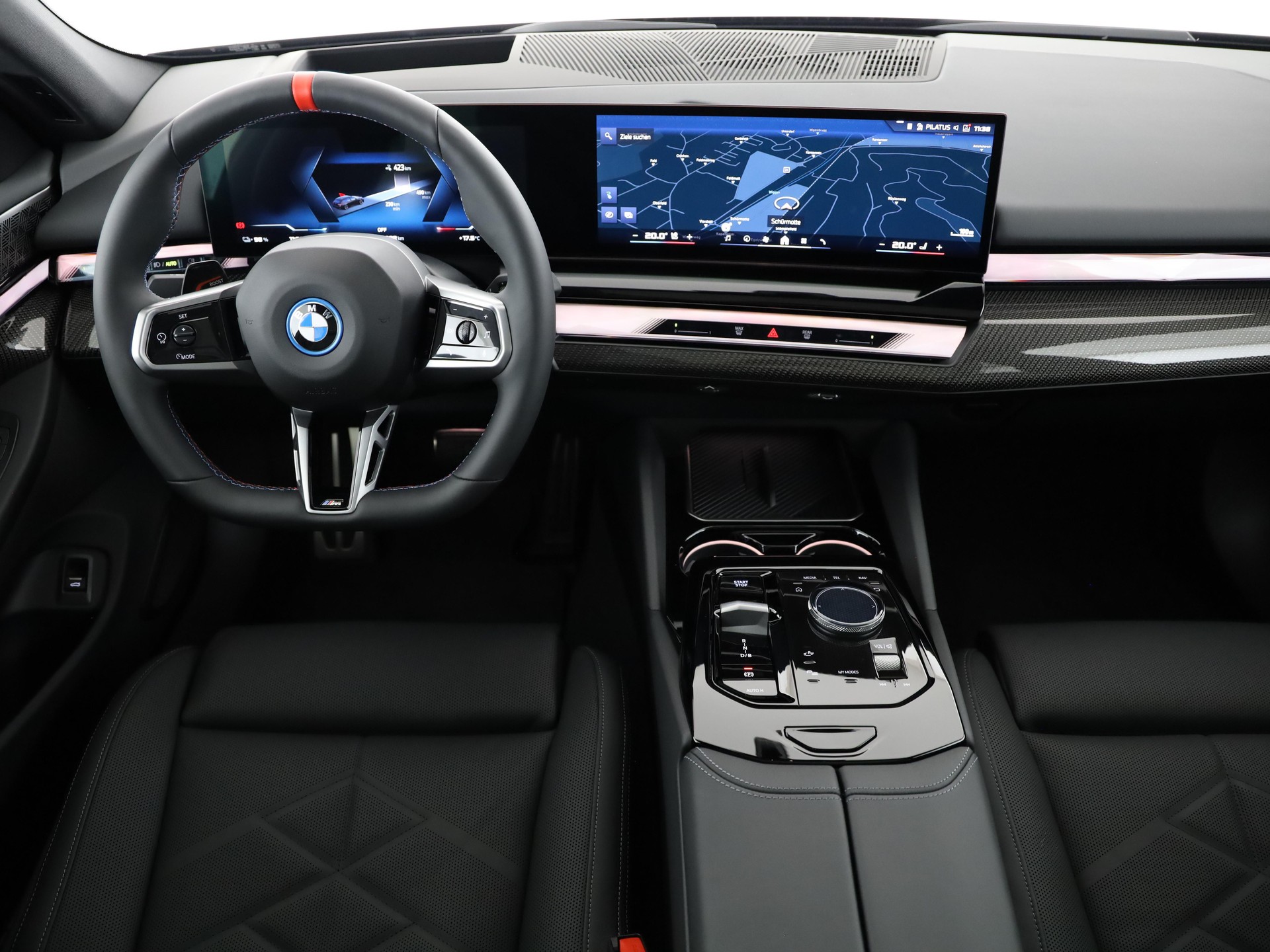 BMW i5 M60 xDrive Touring-image-4