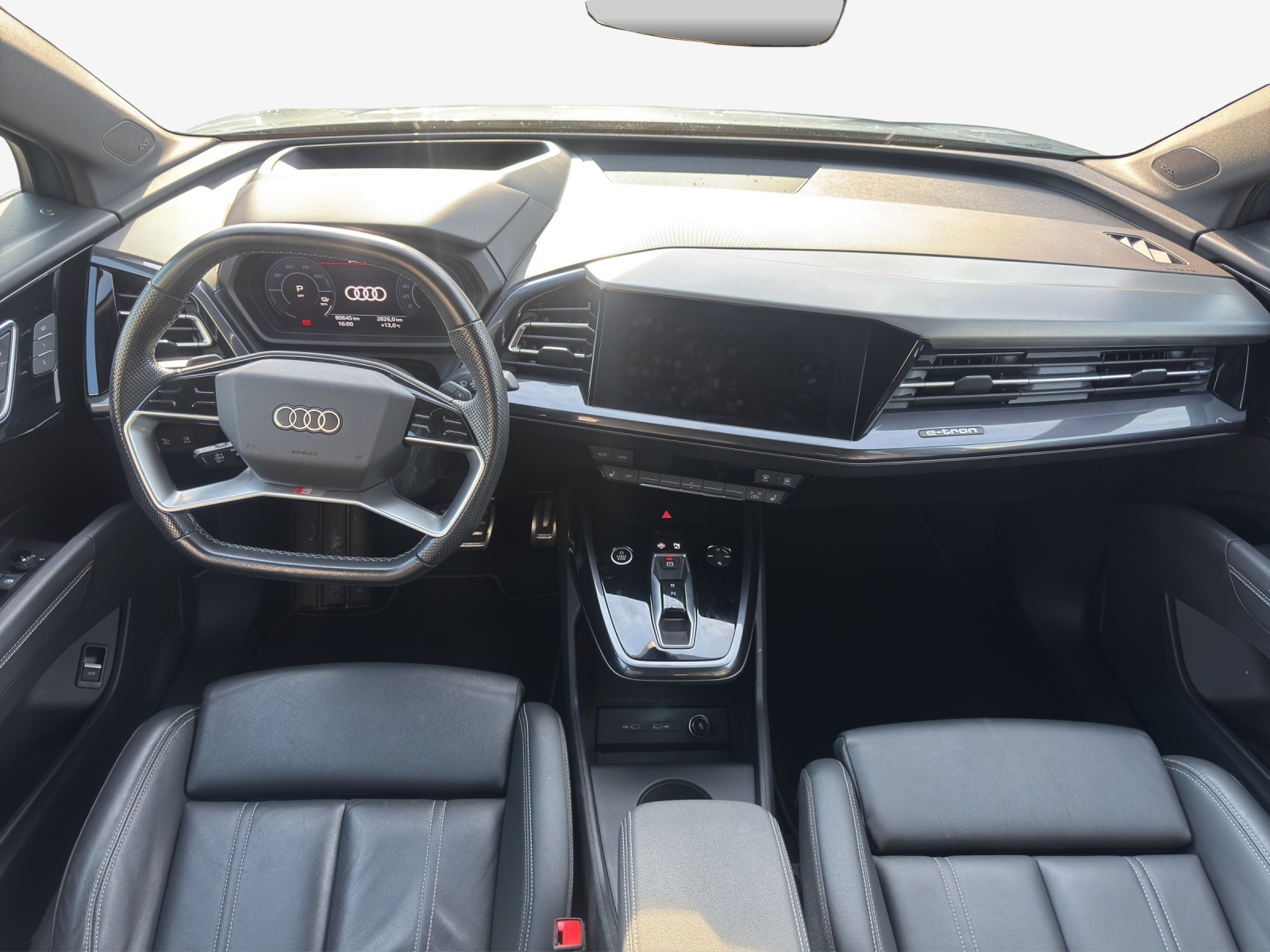 AUDI Q4 e-tron 50 quattro-image-8