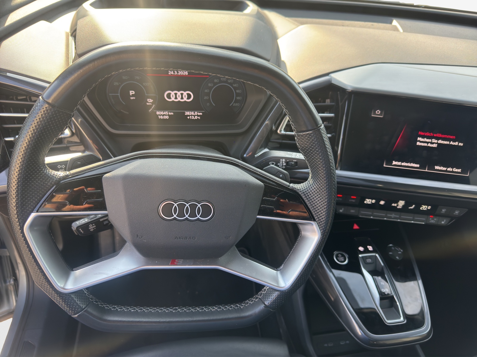AUDI Q4 e-tron 50 quattro-image-9